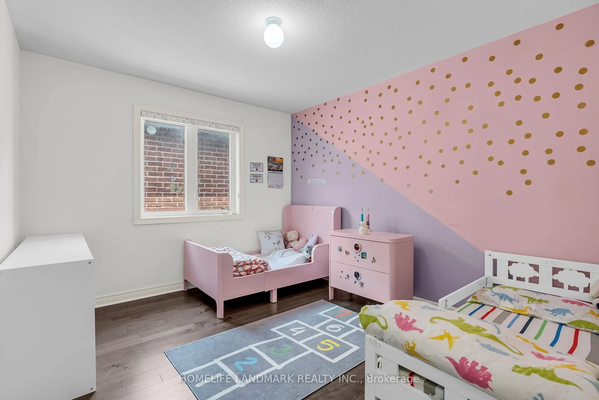 Photo 37 of 564 Bessborough Drive, Milton, Harrison — HOMEH