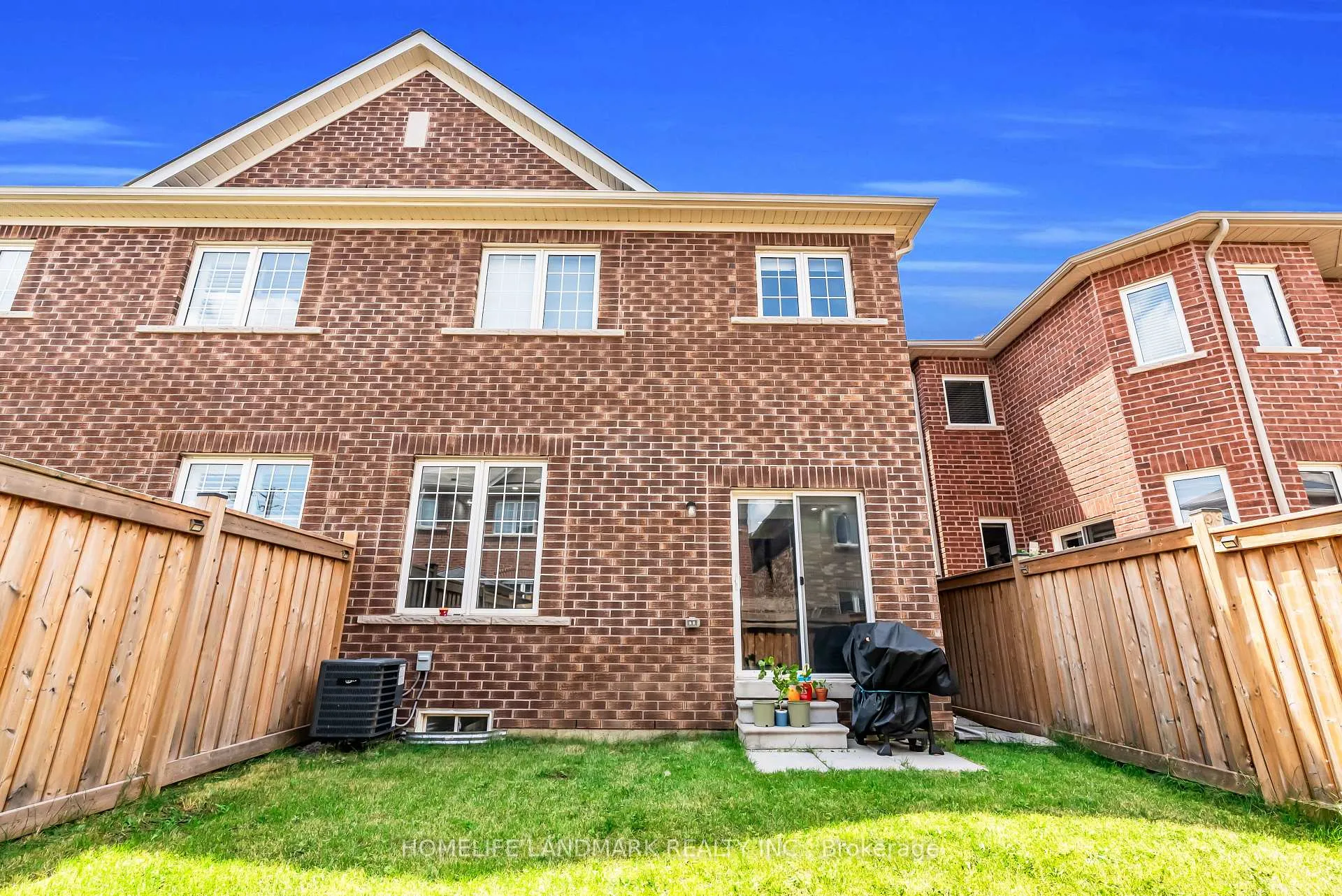 Photo 40 of 564 Bessborough Drive, Milton, Harrison — HOMEH
