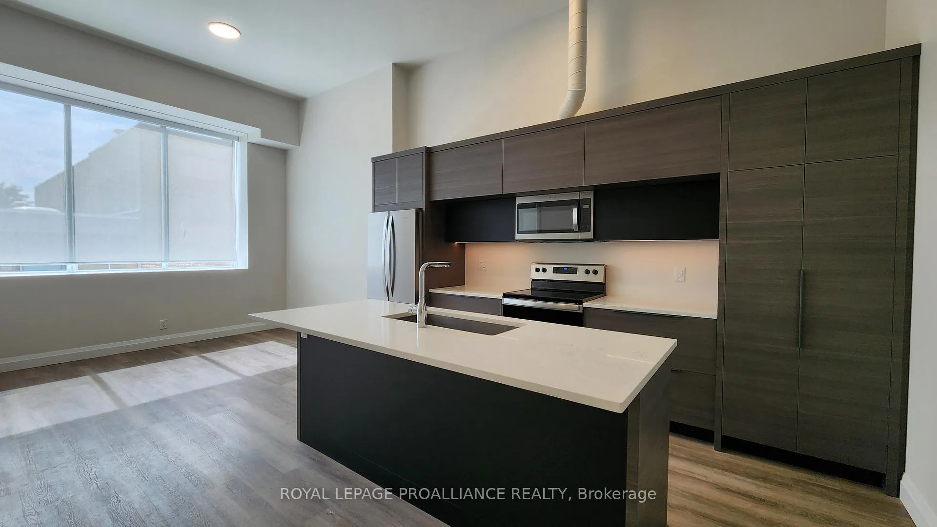 Photo 12 of Unit 2, 261 Front Street, Belleville, Belleville Ward — HOMEH