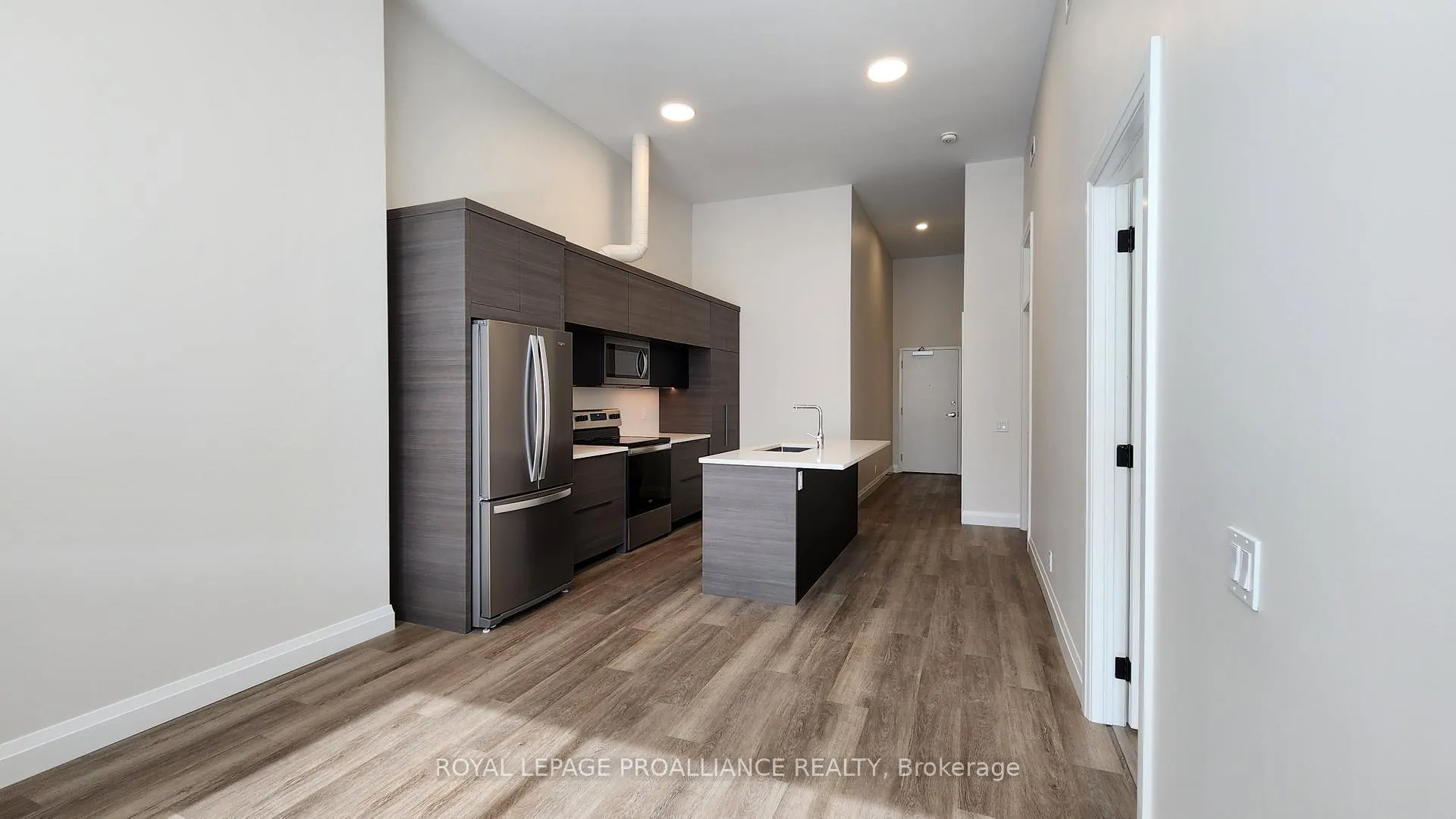 Photo 16 of Unit 2, 261 Front Street, Belleville, Belleville Ward — HOMEH