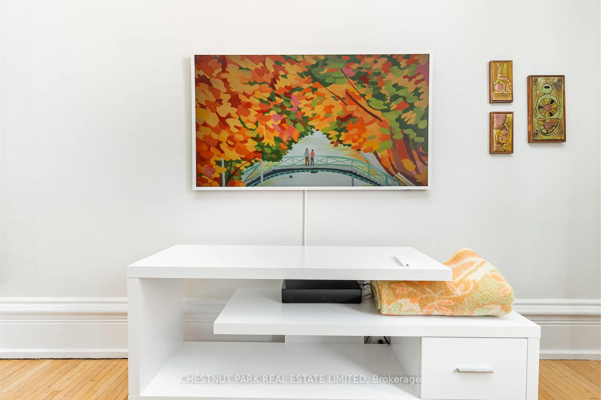 Photo 6 of Unit #B, 787 Queen Street, Toronto, Niagara — HOMEH