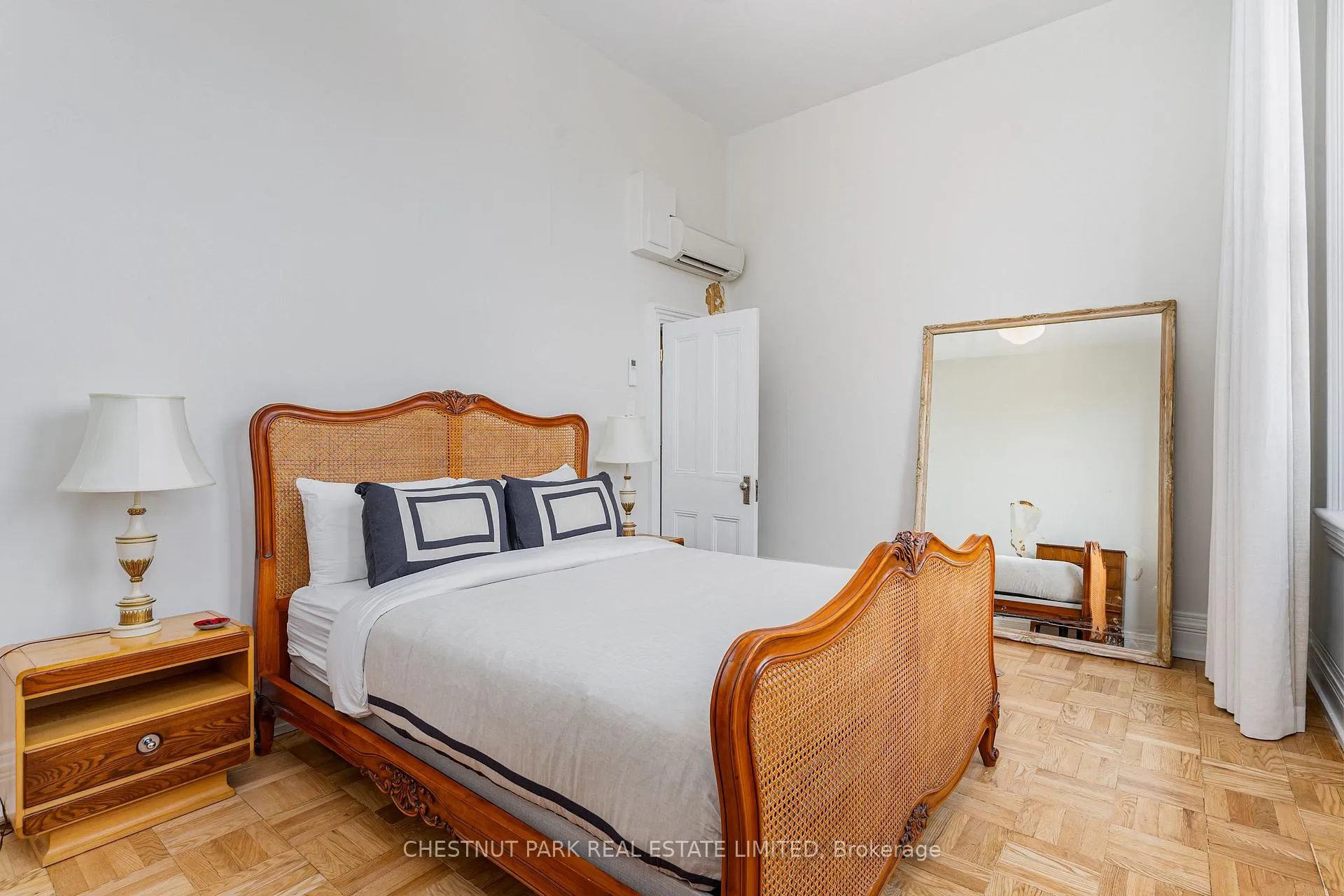 Photo 30 of Unit #B, 787 Queen Street, Toronto, Niagara — HOMEH