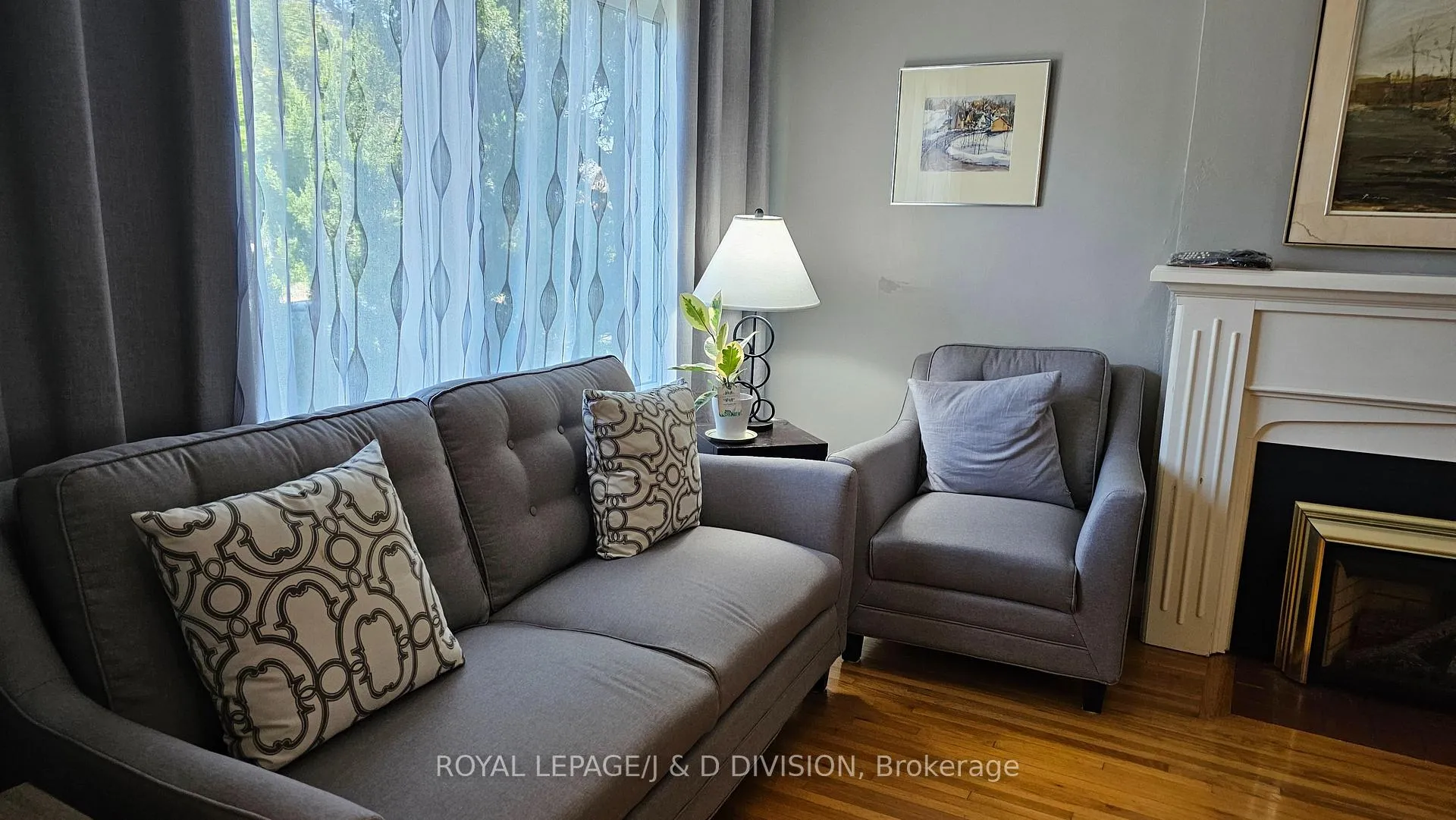 Photo 4 of 607 Broadway Avenue, Toronto, Leaside — HOMEH