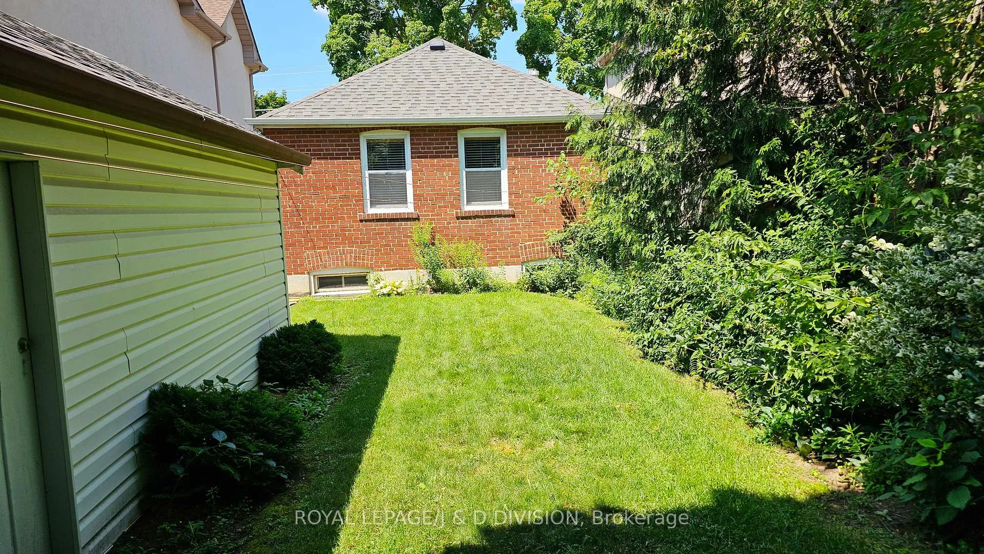 Photo 18 of 607 Broadway Avenue, Toronto, Leaside — HOMEH