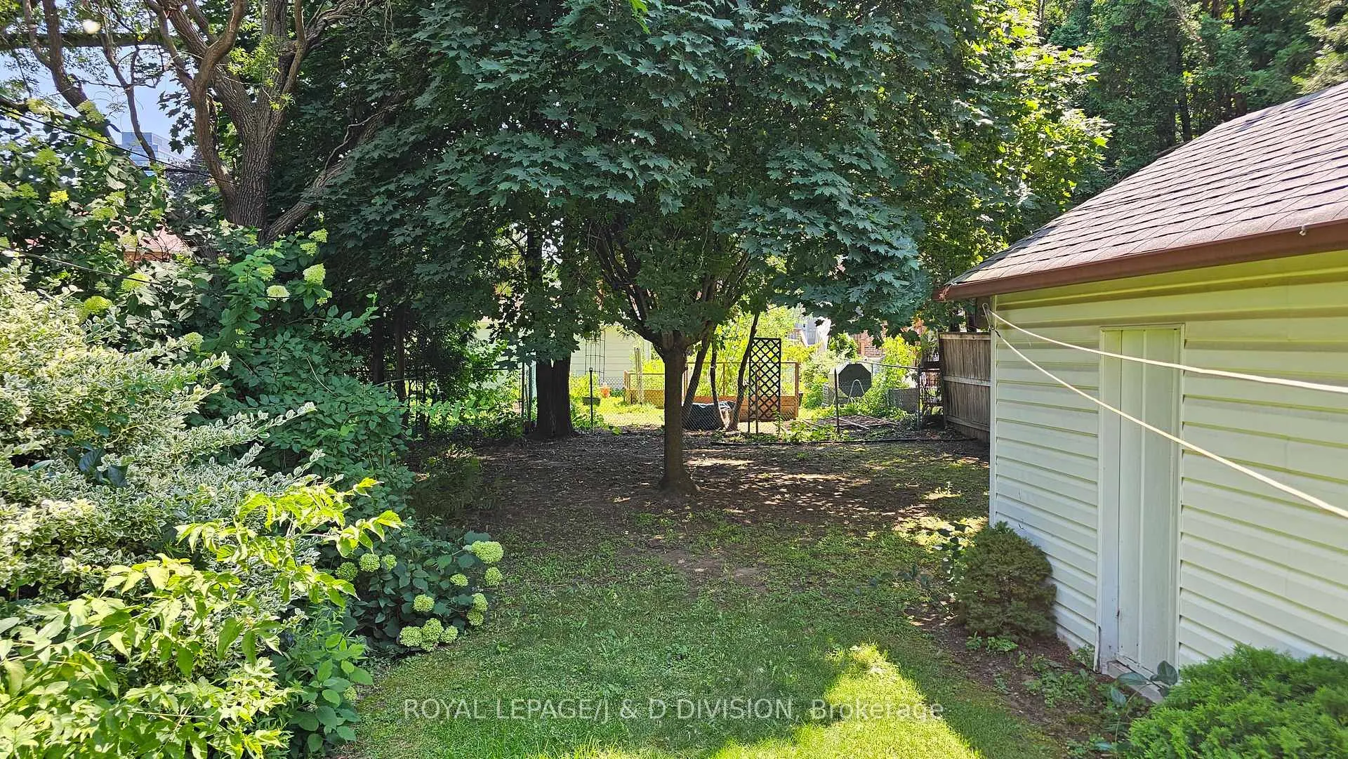 Photo 19 of 607 Broadway Avenue, Toronto, Leaside — HOMEH