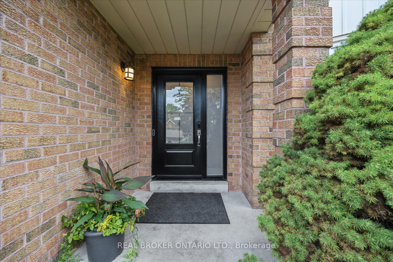 Photo 2 of 128 Robert Adams Drive, Clarington, Courtice — HOMEH