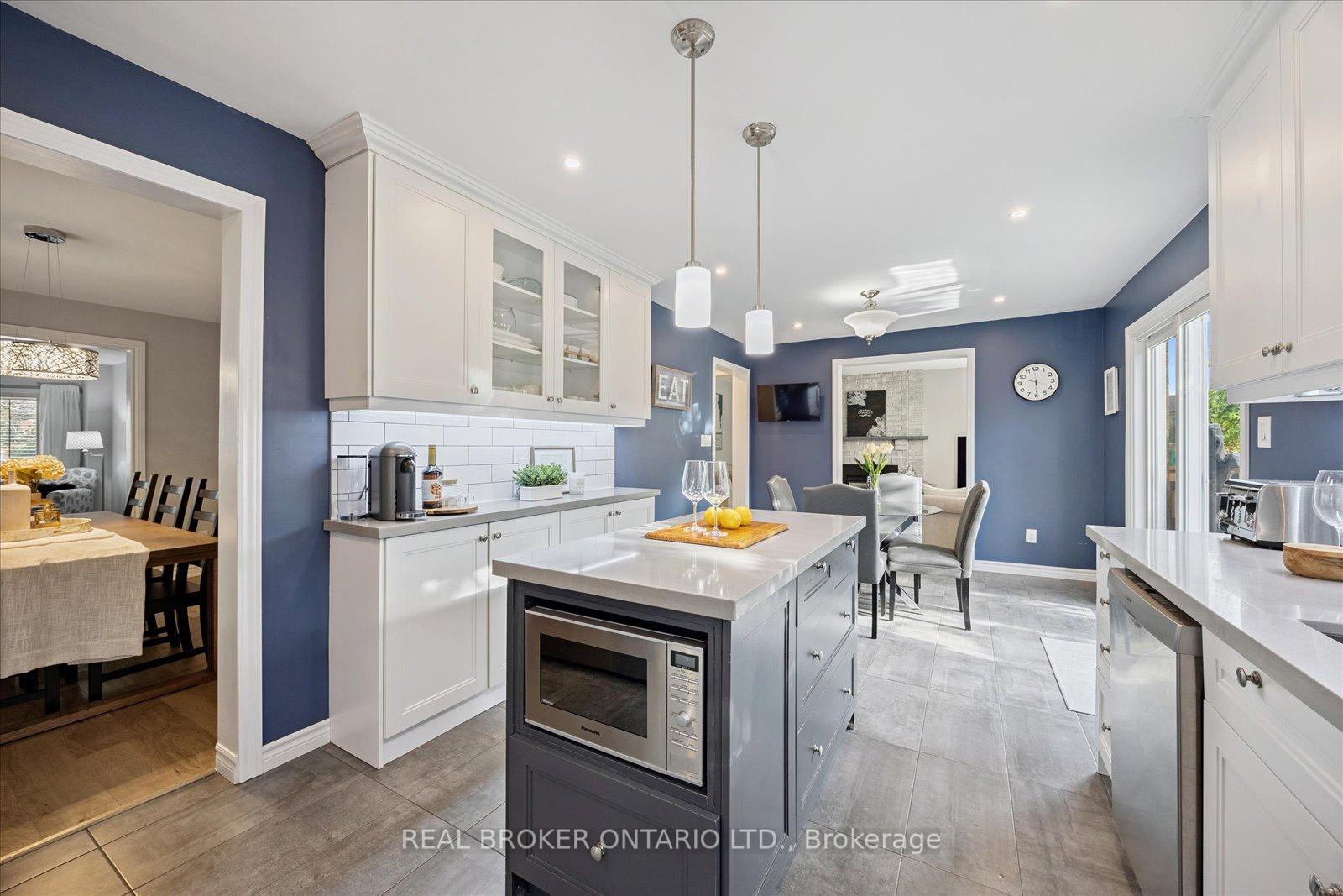 Photo 15 of 128 Robert Adams Drive, Clarington, Courtice — HOMEH