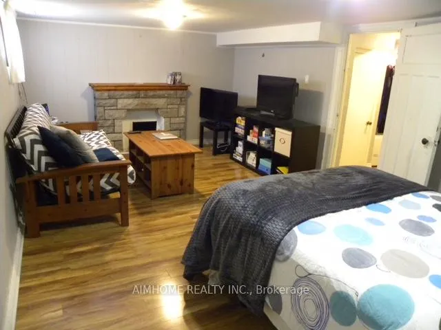 Photo 5 of 28 Elmsdale Road, Toronto, East York — HOMEH