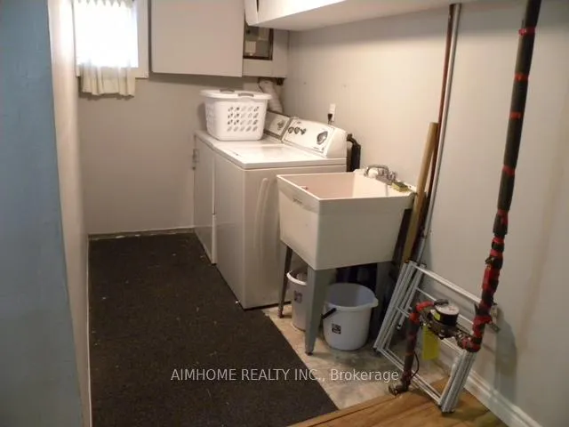 Photo 10 of 28 Elmsdale Road, Toronto, East York — HOMEH