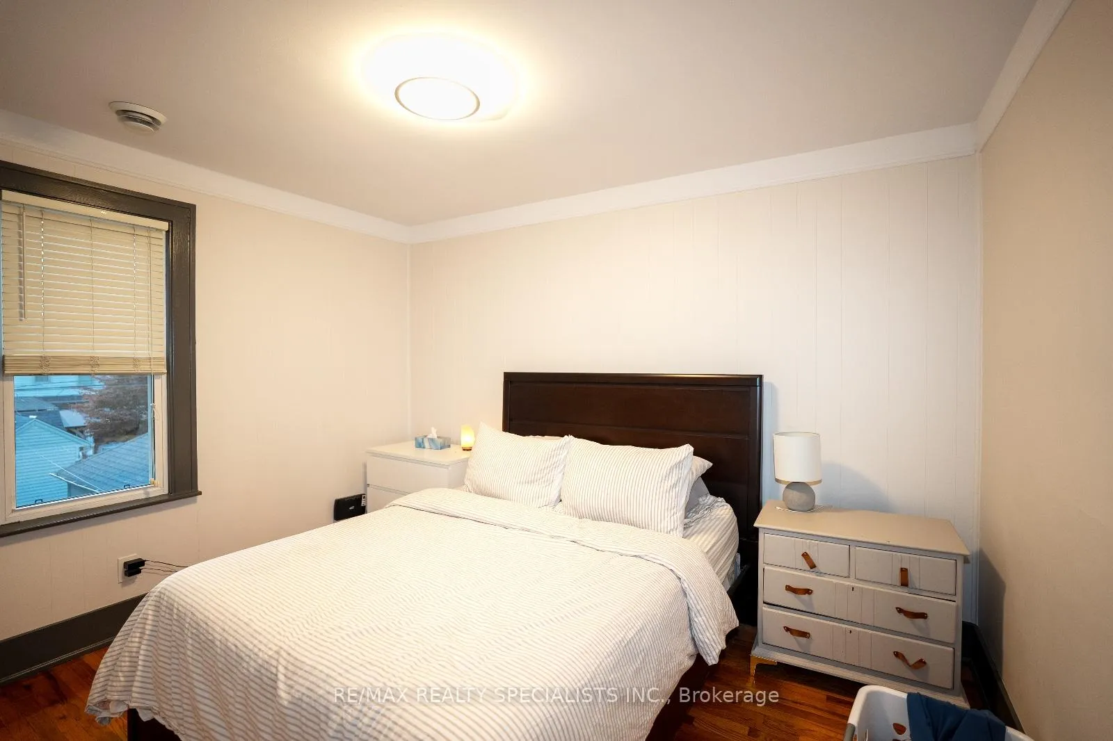 Photo 3 of 2373 Lincoln Road, Windsor — HOMEH