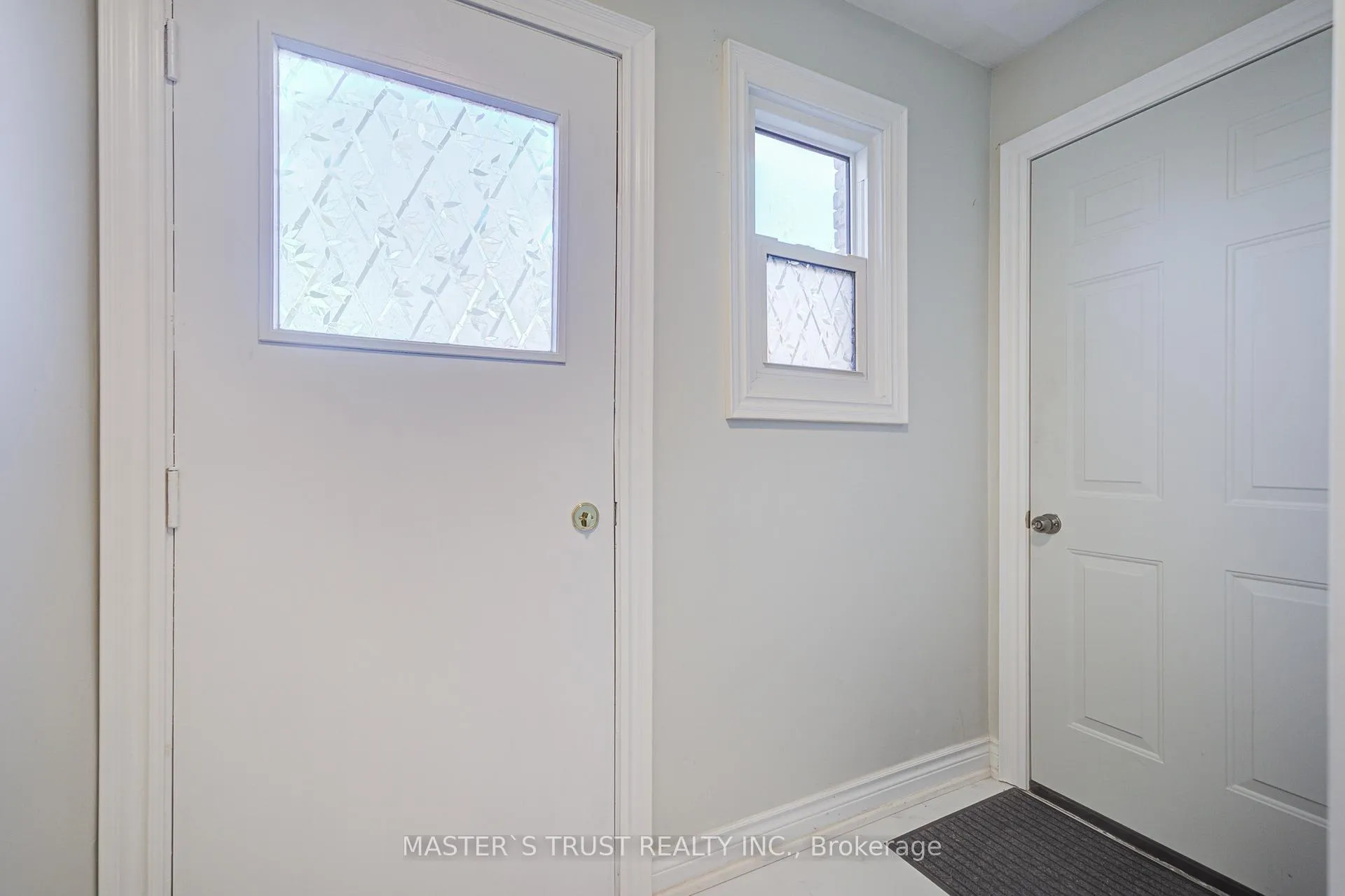Photo 14 of 72 Rose Way, Markham, Markham Village — HOMEH