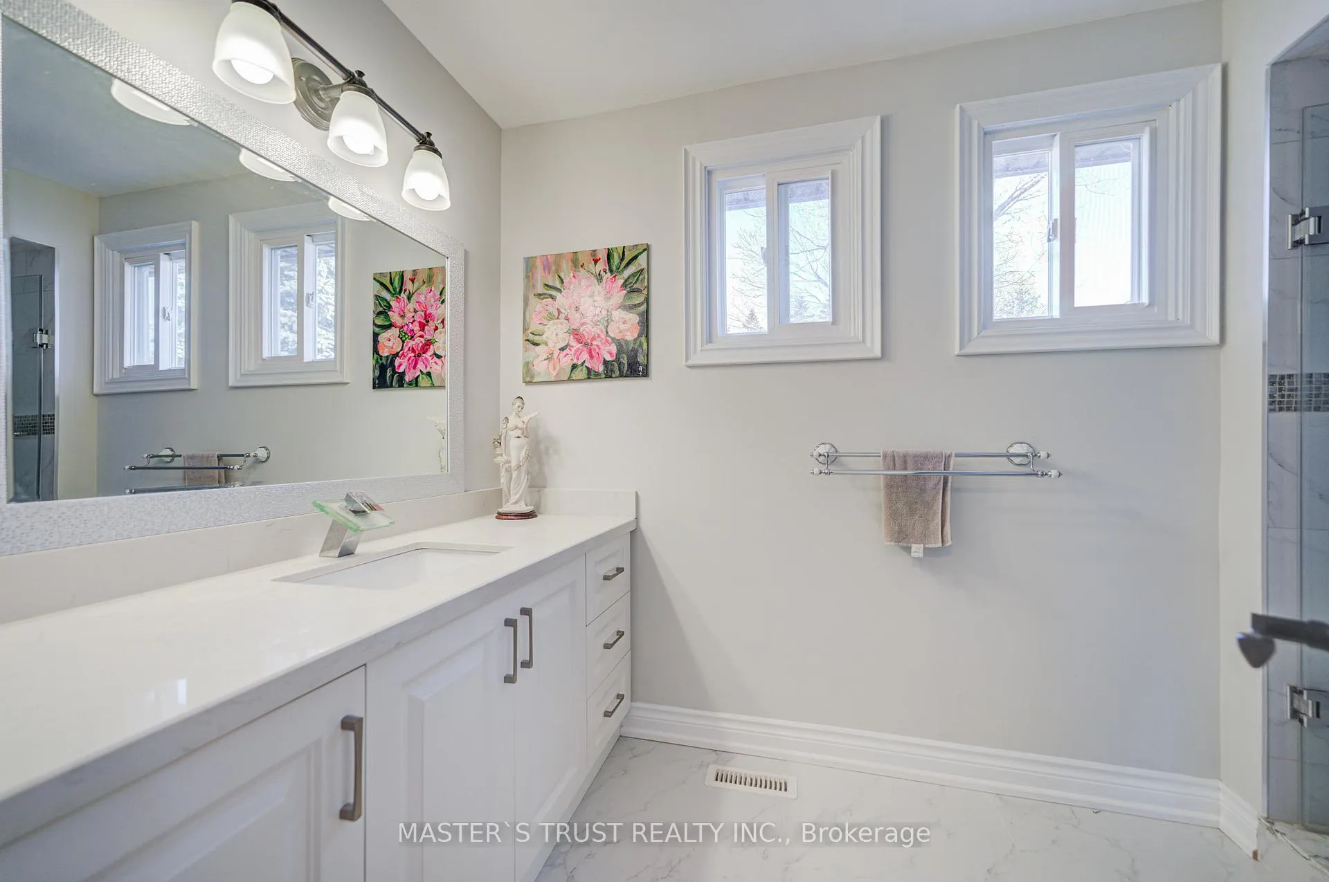 Photo 19 of 72 Rose Way, Markham, Markham Village — HOMEH