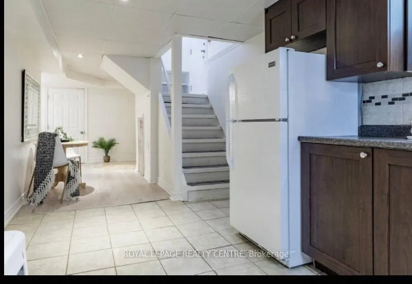 Photo 7 of 256 Charlton Avenue E, Hamilton, Corktown — HOMEH