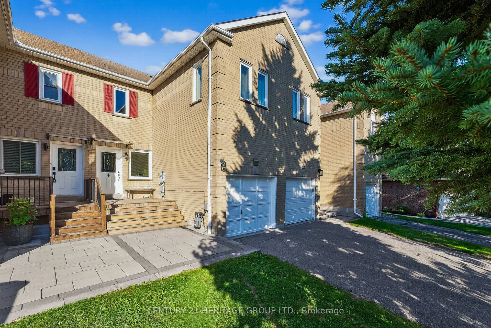 Photo 1 of 112 Sandfield Drive, Aurora, Aurora Highlands — HOMEH