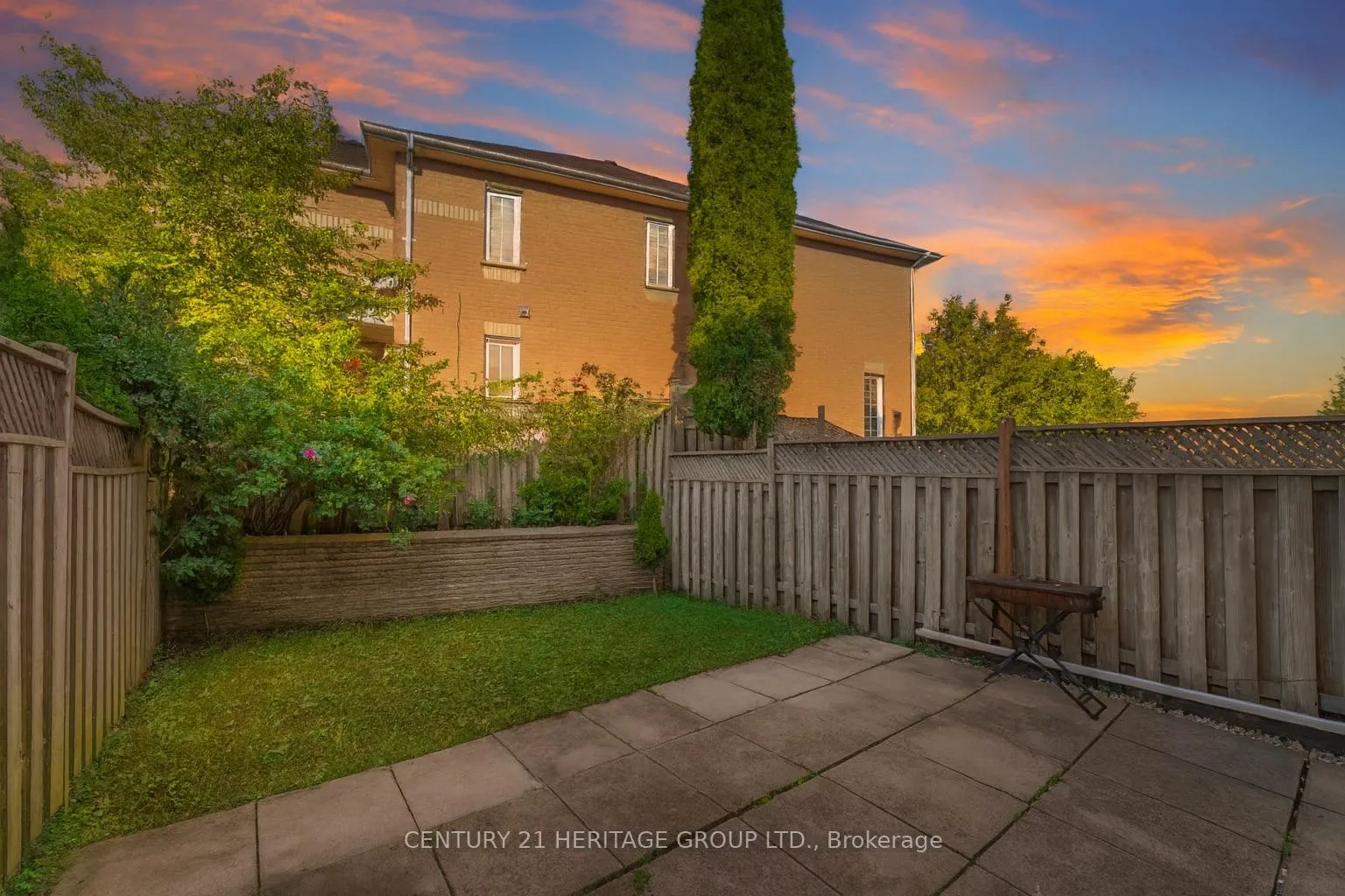 Photo 24 of 112 Sandfield Drive, Aurora, Aurora Highlands — HOMEH