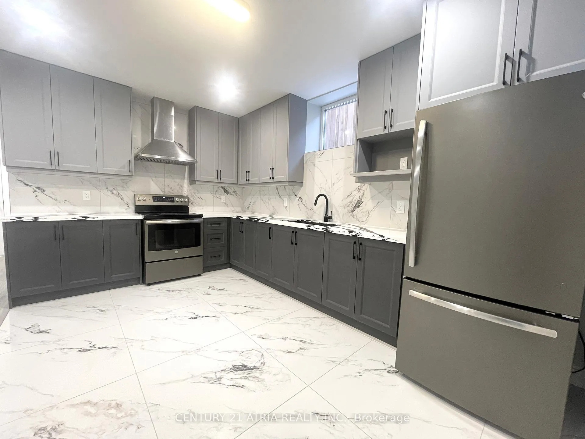 Photo 4 of Unit Bsmt, 30 Milliken Drive, Aurora, Rural Aurora — HOMEH
