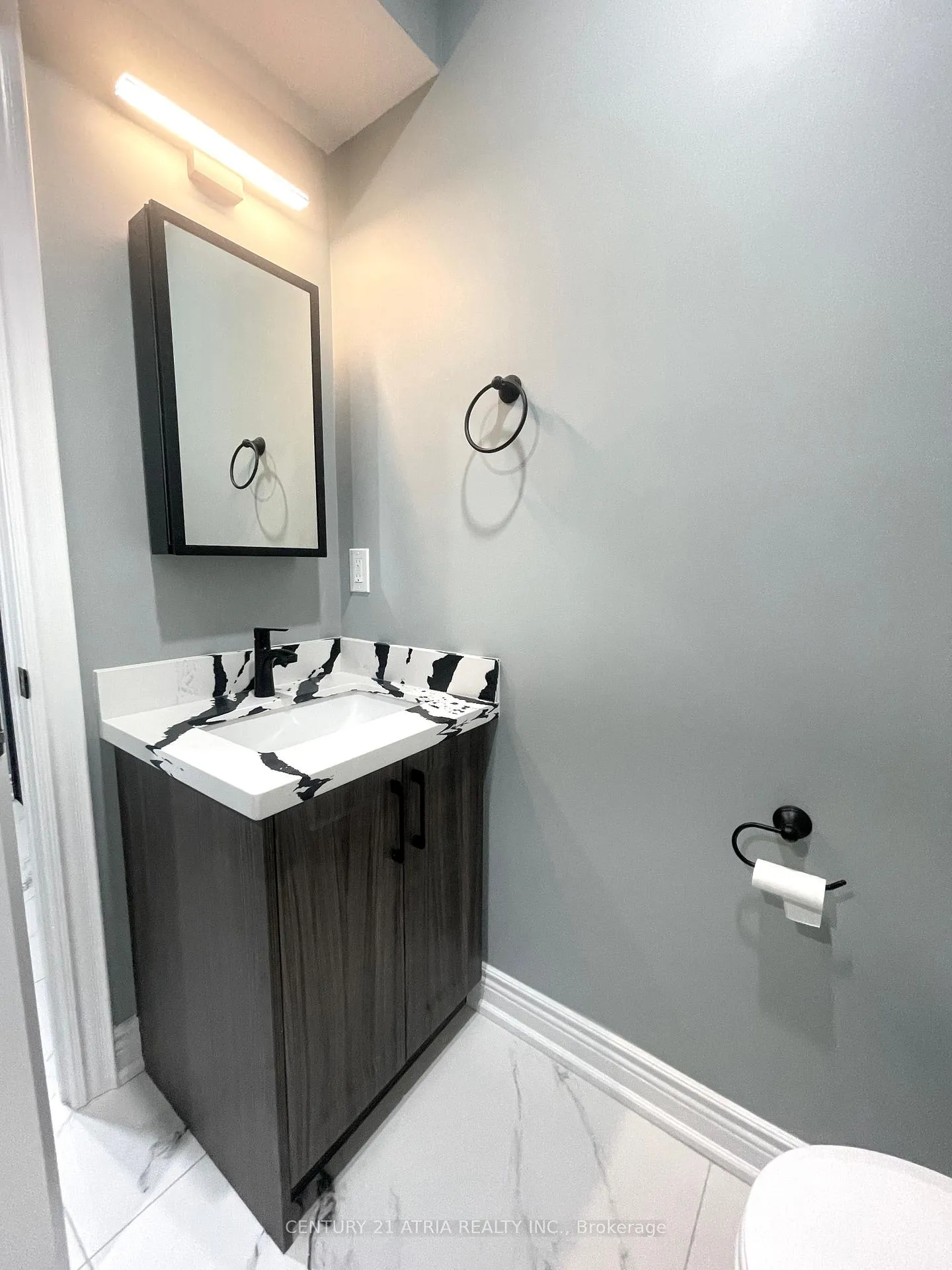 Photo 7 of Unit Bsmt, 30 Milliken Drive, Aurora, Rural Aurora — HOMEH