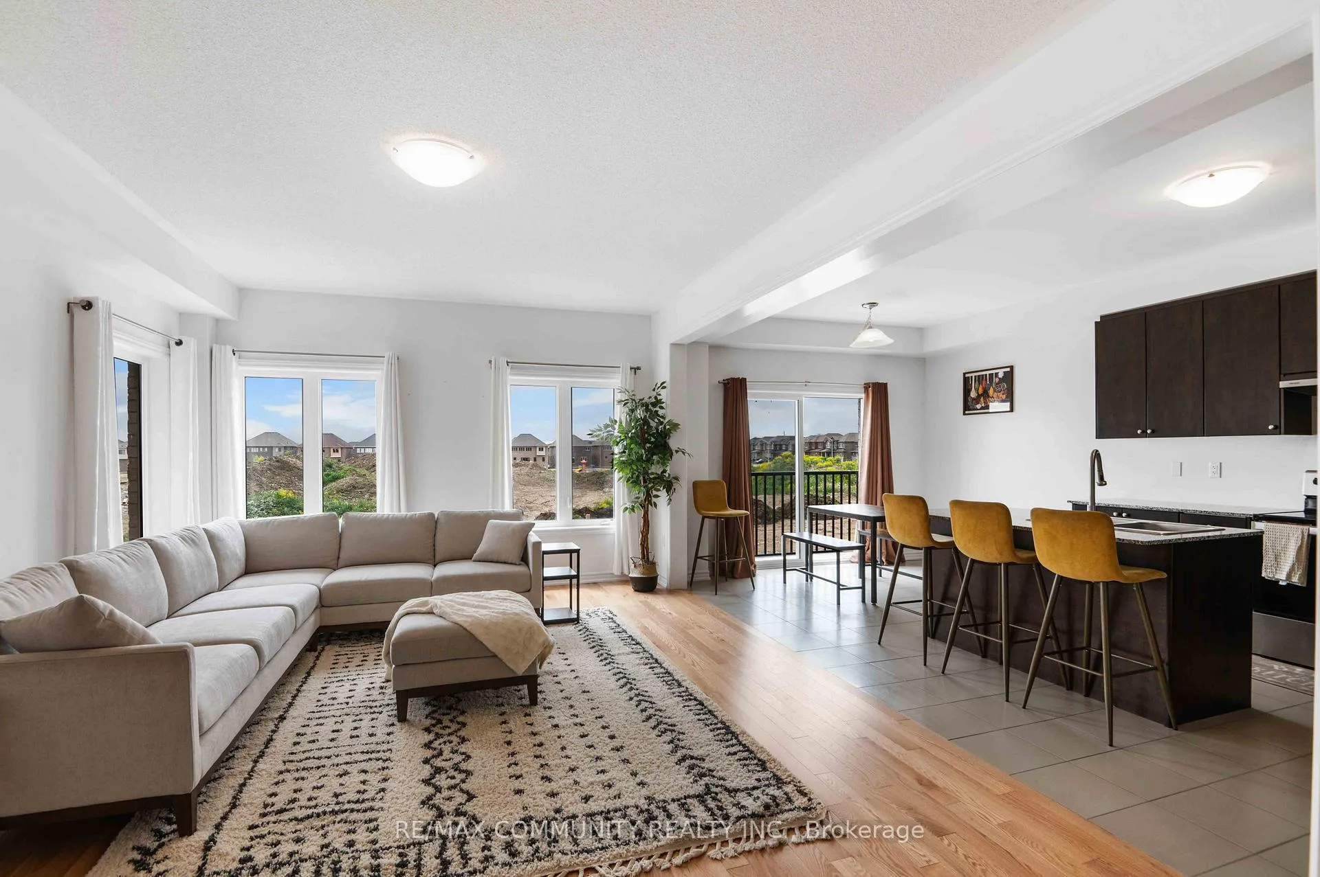 Photo 3 of 304 Russell Street, Southgate — HOMEH