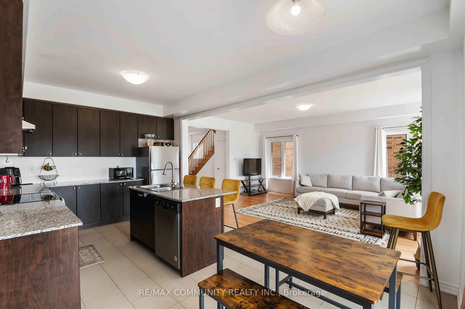 Photo 4 of 304 Russell Street, Southgate — HOMEH