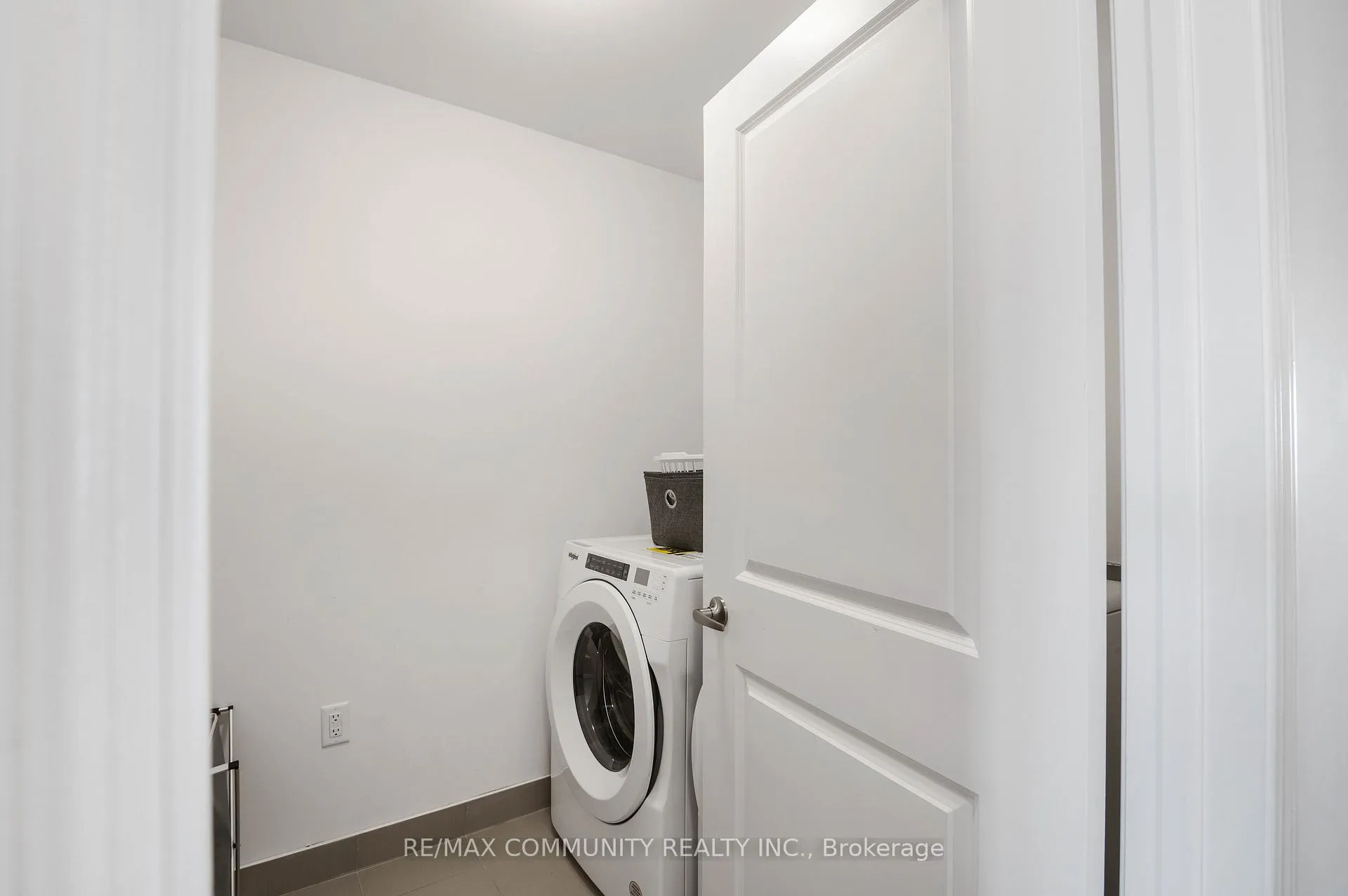 Photo 6 of 304 Russell Street, Southgate — HOMEH
