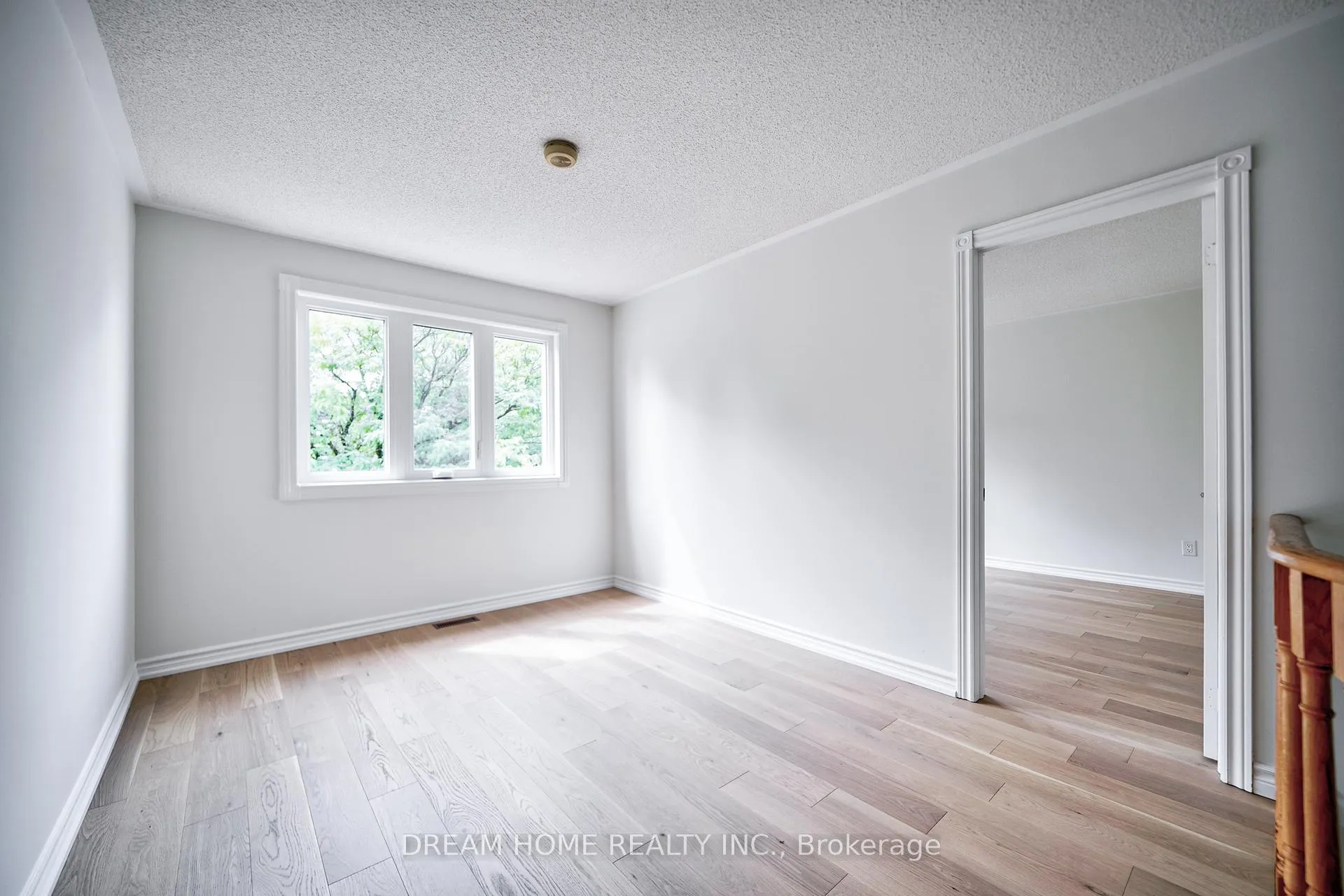 Photo 19 of 24 Muster Court, Markham, Buttonville — HOMEH