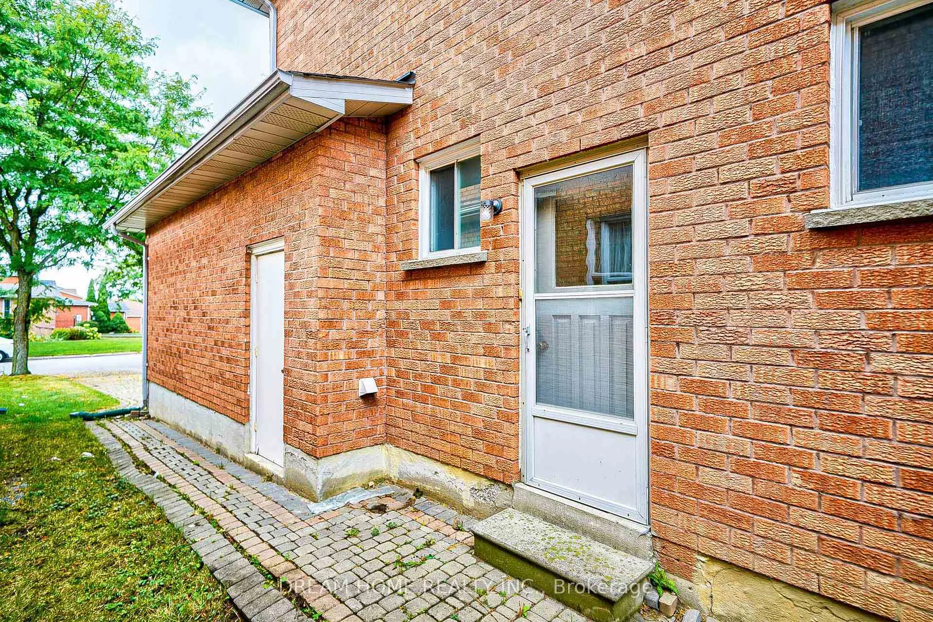 Photo 24 of 24 Muster Court, Markham, Buttonville — HOMEH