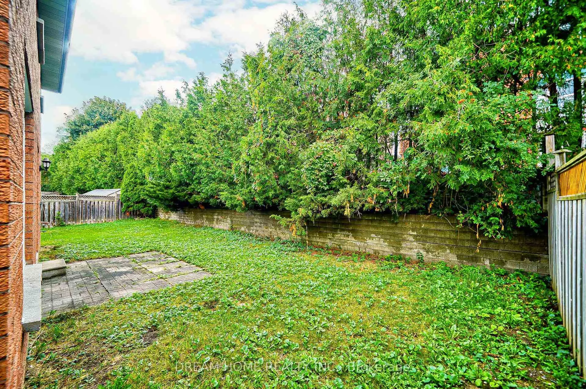 Photo 25 of 24 Muster Court, Markham, Buttonville — HOMEH