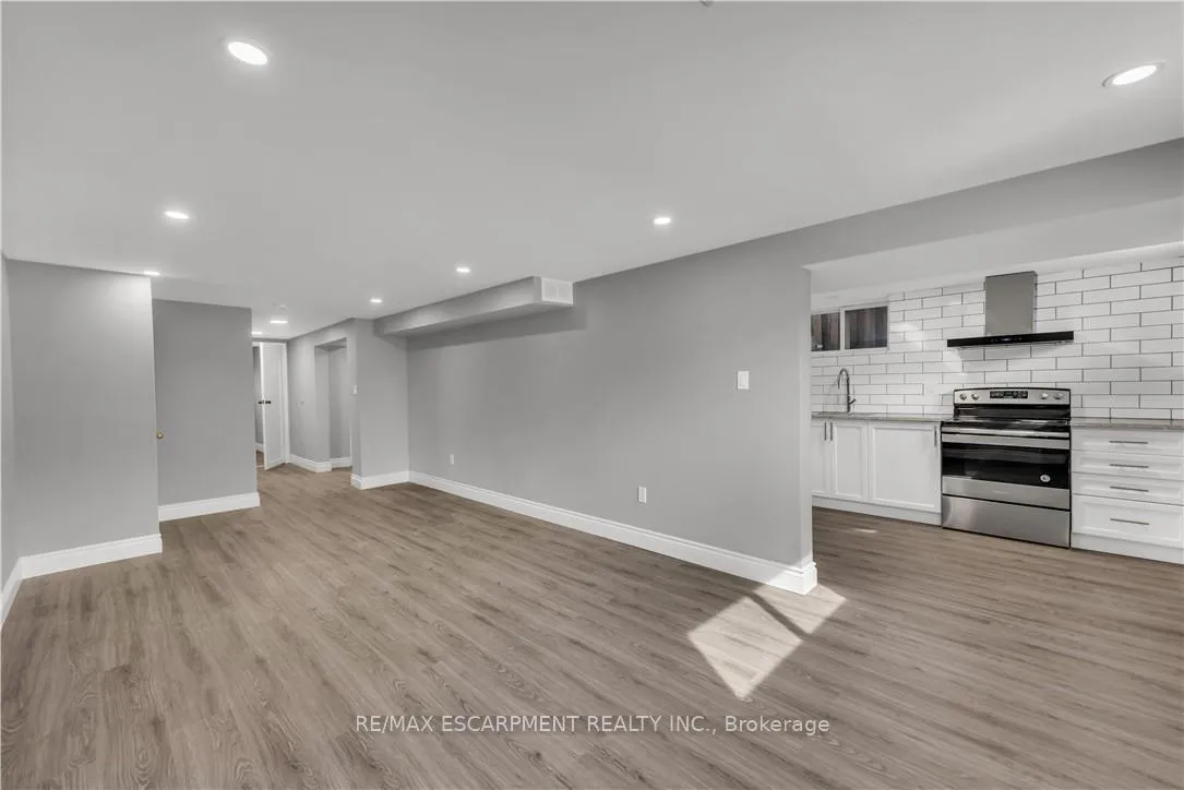 Photo 8 of Unit Lower, 143 Highridge Avenue, Hamilton, Riverdale — HOMEH