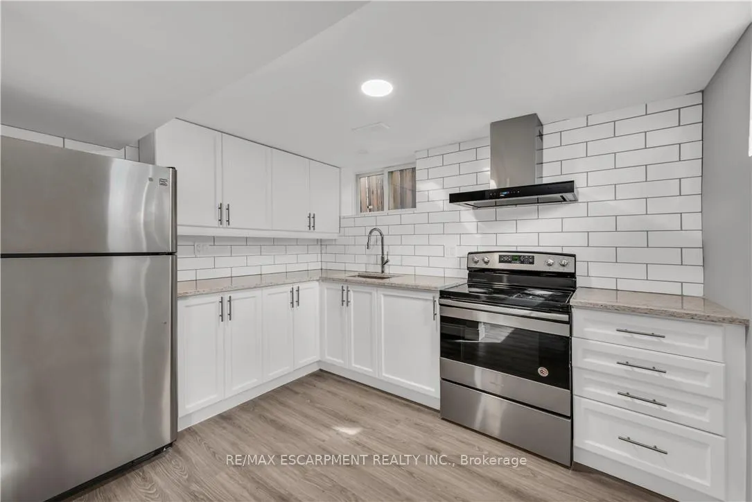 Photo 9 of Unit Lower, 143 Highridge Avenue, Hamilton, Riverdale — HOMEH