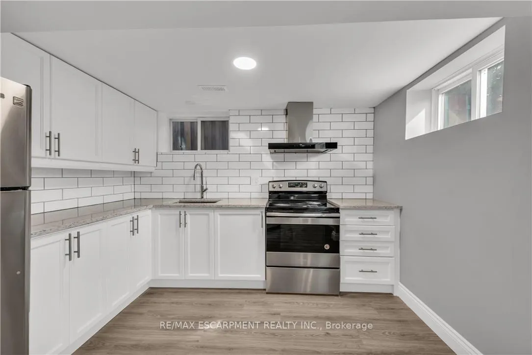 Photo 10 of Unit Lower, 143 Highridge Avenue, Hamilton, Riverdale — HOMEH