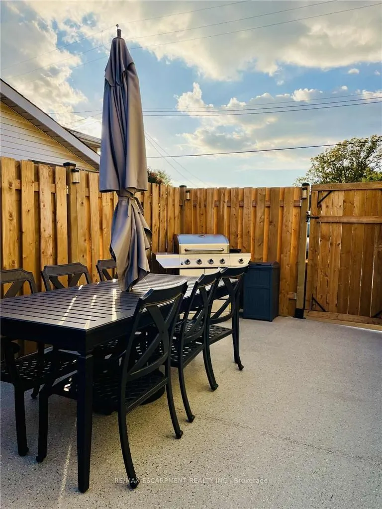 Photo 26 of Unit Lower, 143 Highridge Avenue, Hamilton, Riverdale — HOMEH