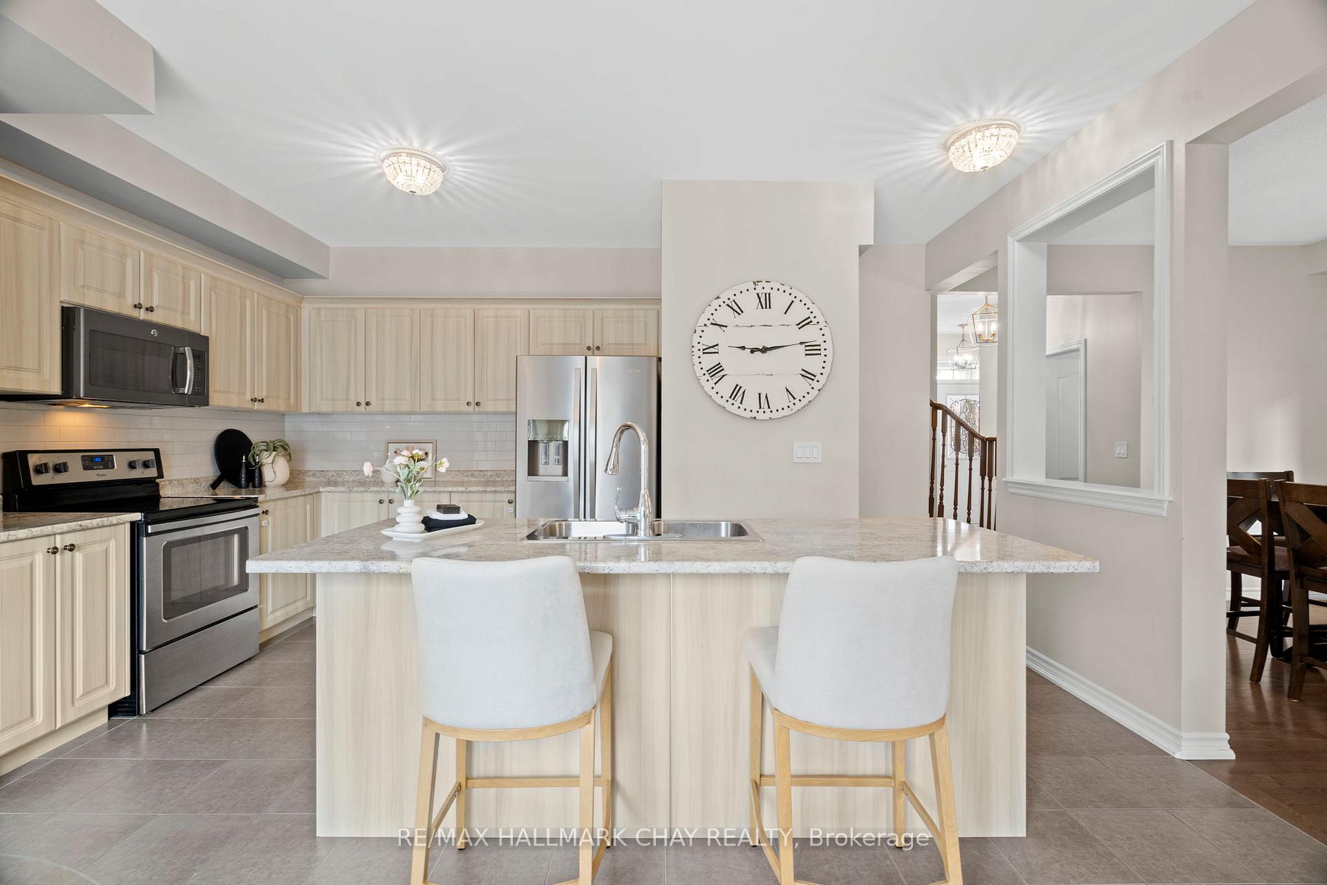 Photo 8 of 37 Decarolis Crescent, Essa, Angus — HOMEH