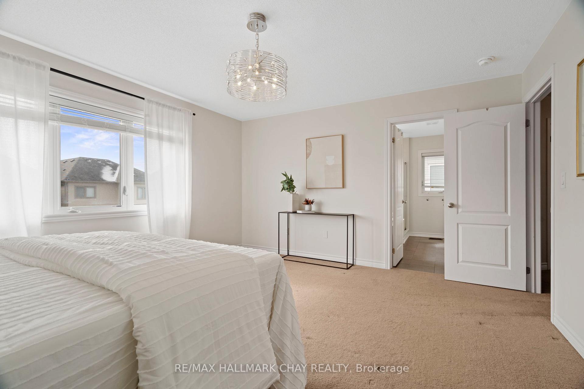 Photo 16 of 37 Decarolis Crescent, Essa, Angus — HOMEH