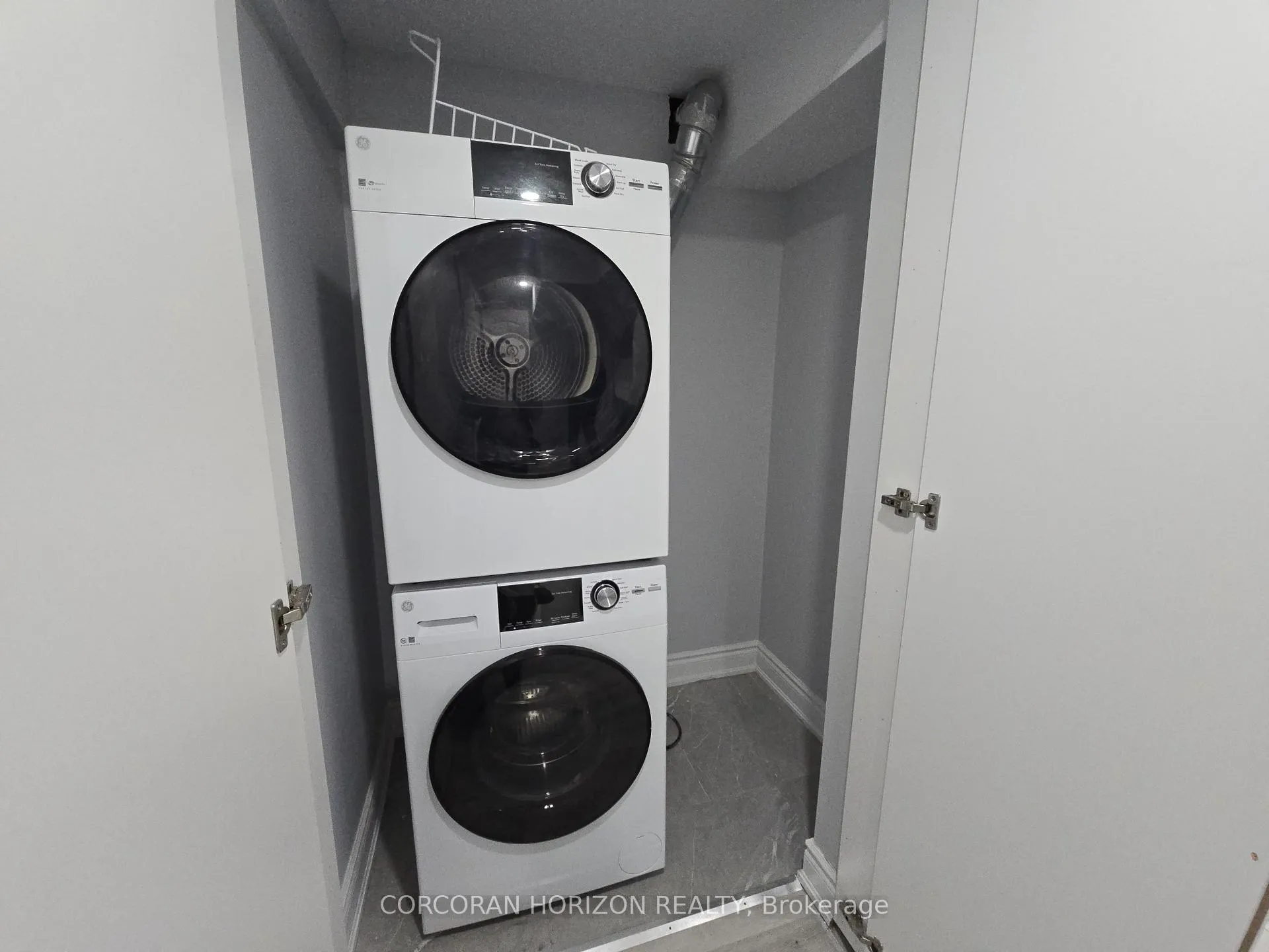 Photo 9 of Unit Lower, 117 Markwood Drive, Kitchener — HOMEH