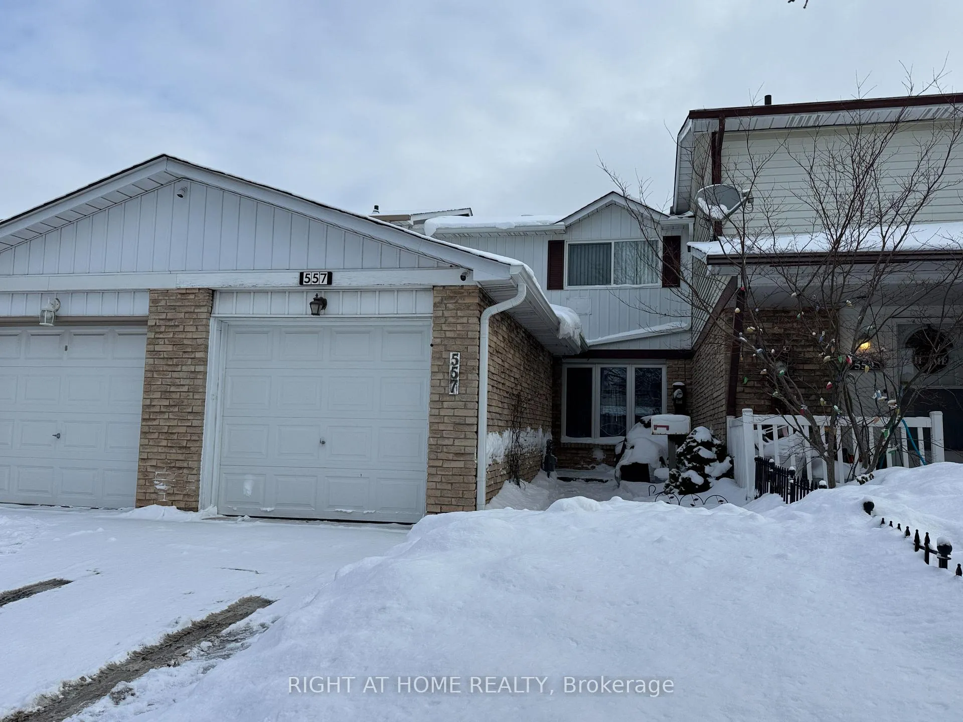 Photo 1 of 557 Dorchester Drive, Oshawa, Vanier — HOMEH