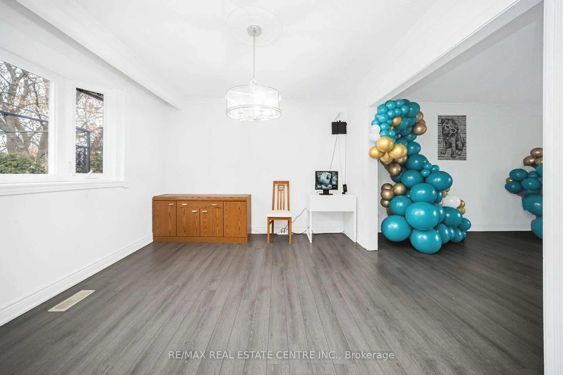 Photo 9 of 15095 Dixie Road, Caledon, Rural Caledon — HOMEH