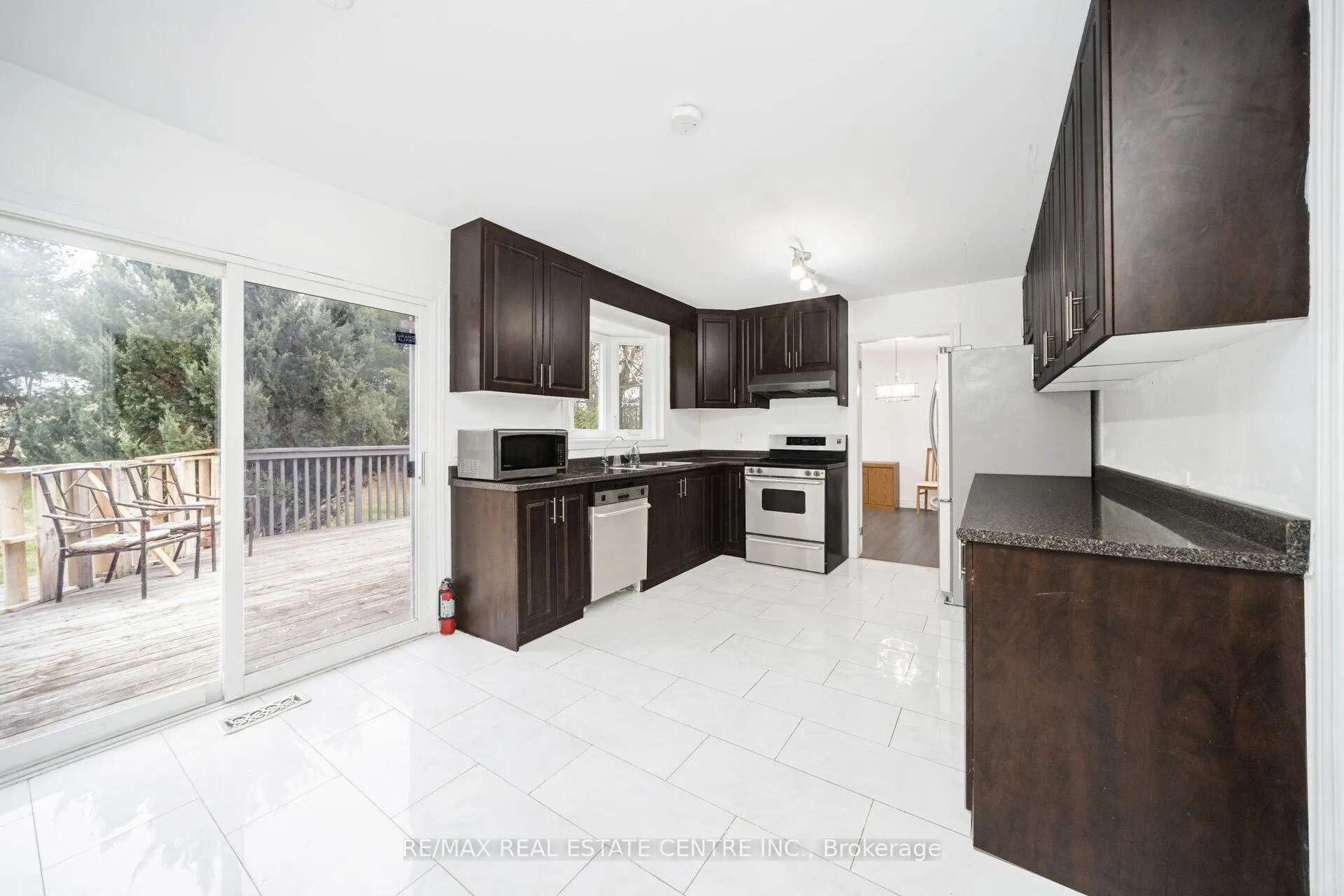 Photo 13 of 15095 Dixie Road, Caledon, Rural Caledon — HOMEH
