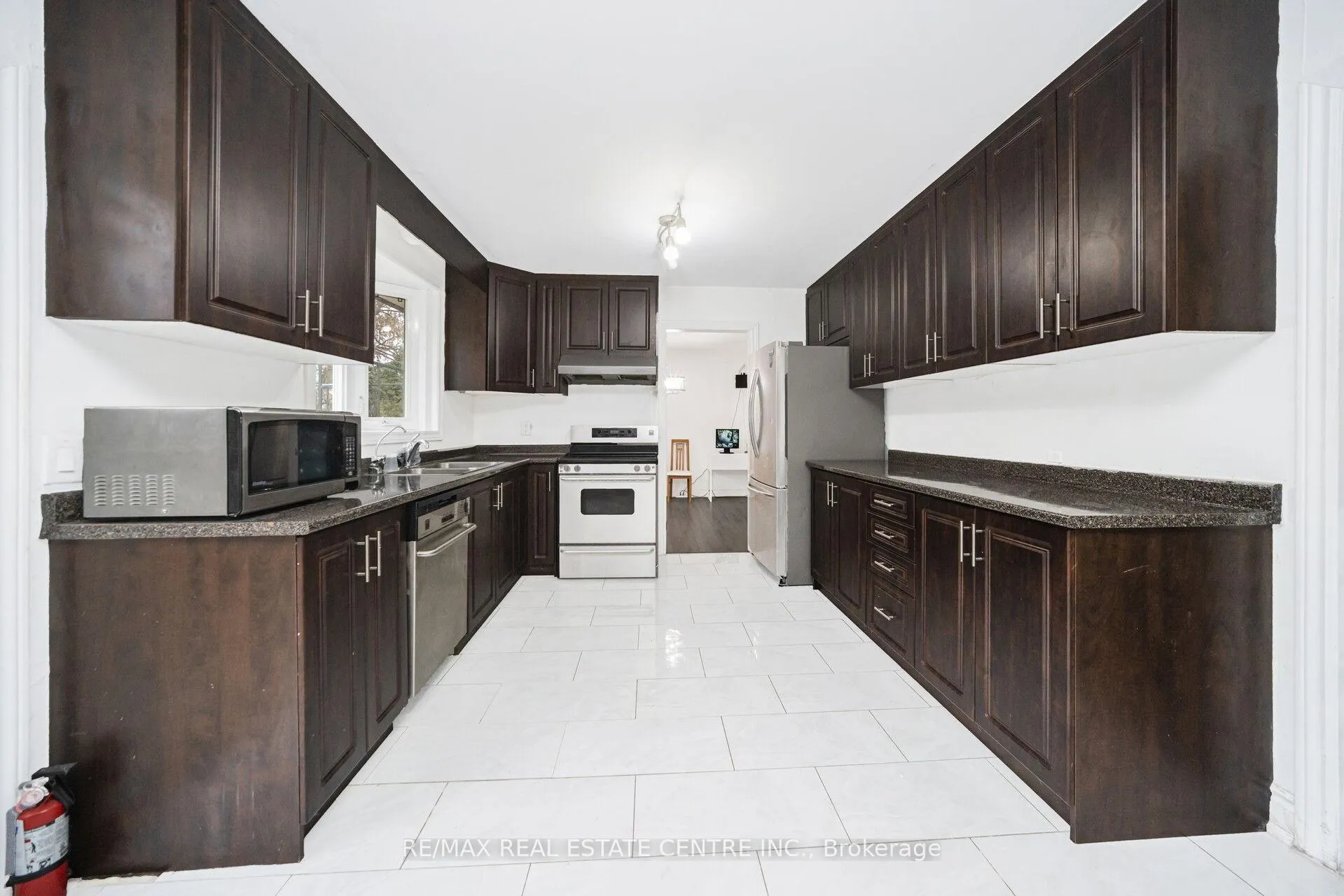 Photo 14 of 15095 Dixie Road, Caledon, Rural Caledon — HOMEH