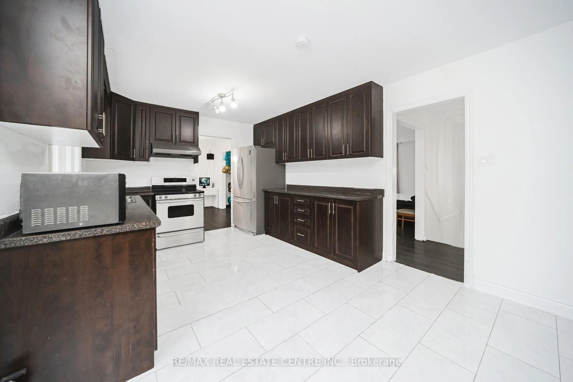 Photo 15 of 15095 Dixie Road, Caledon, Rural Caledon — HOMEH