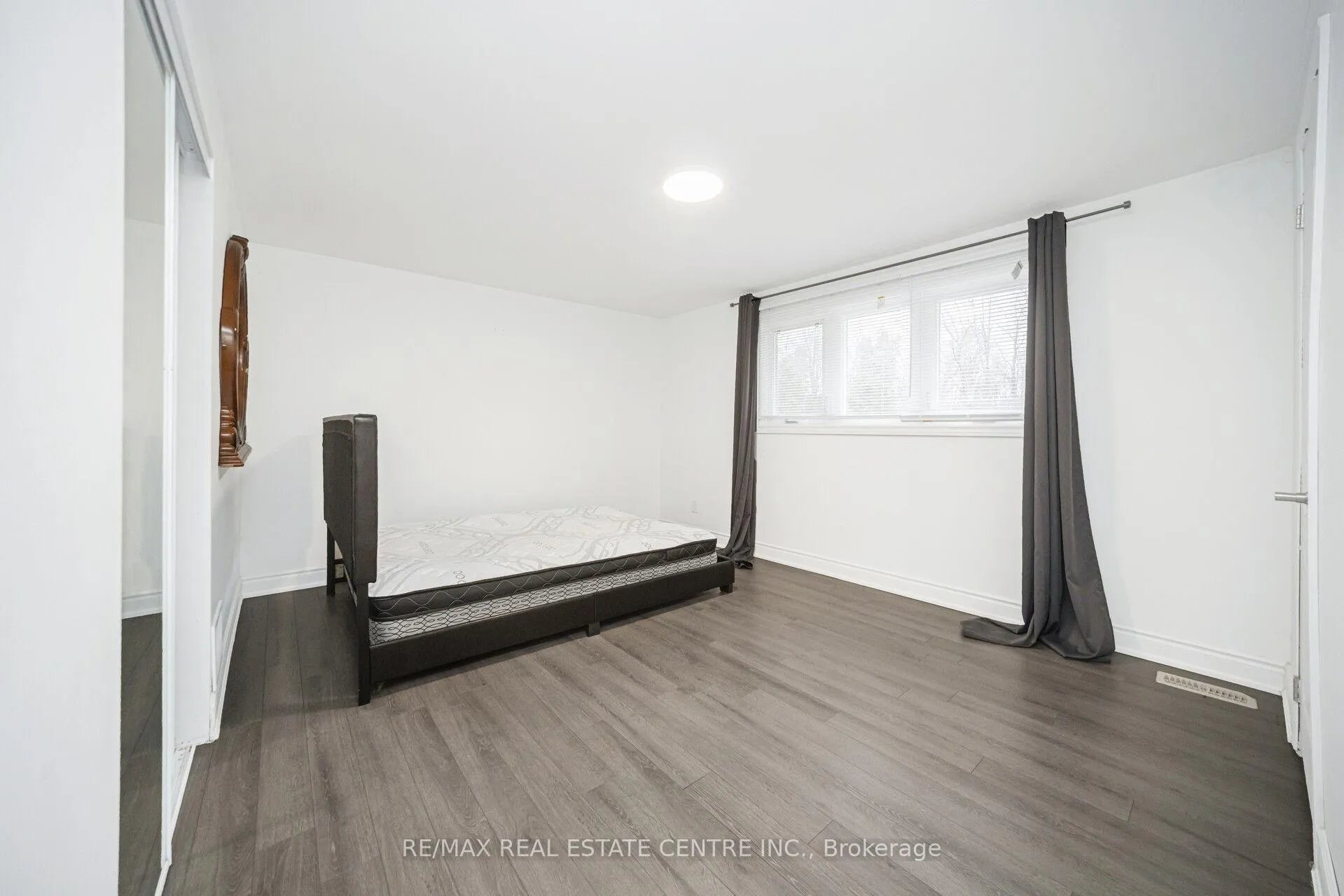 Photo 25 of 15095 Dixie Road, Caledon, Rural Caledon — HOMEH