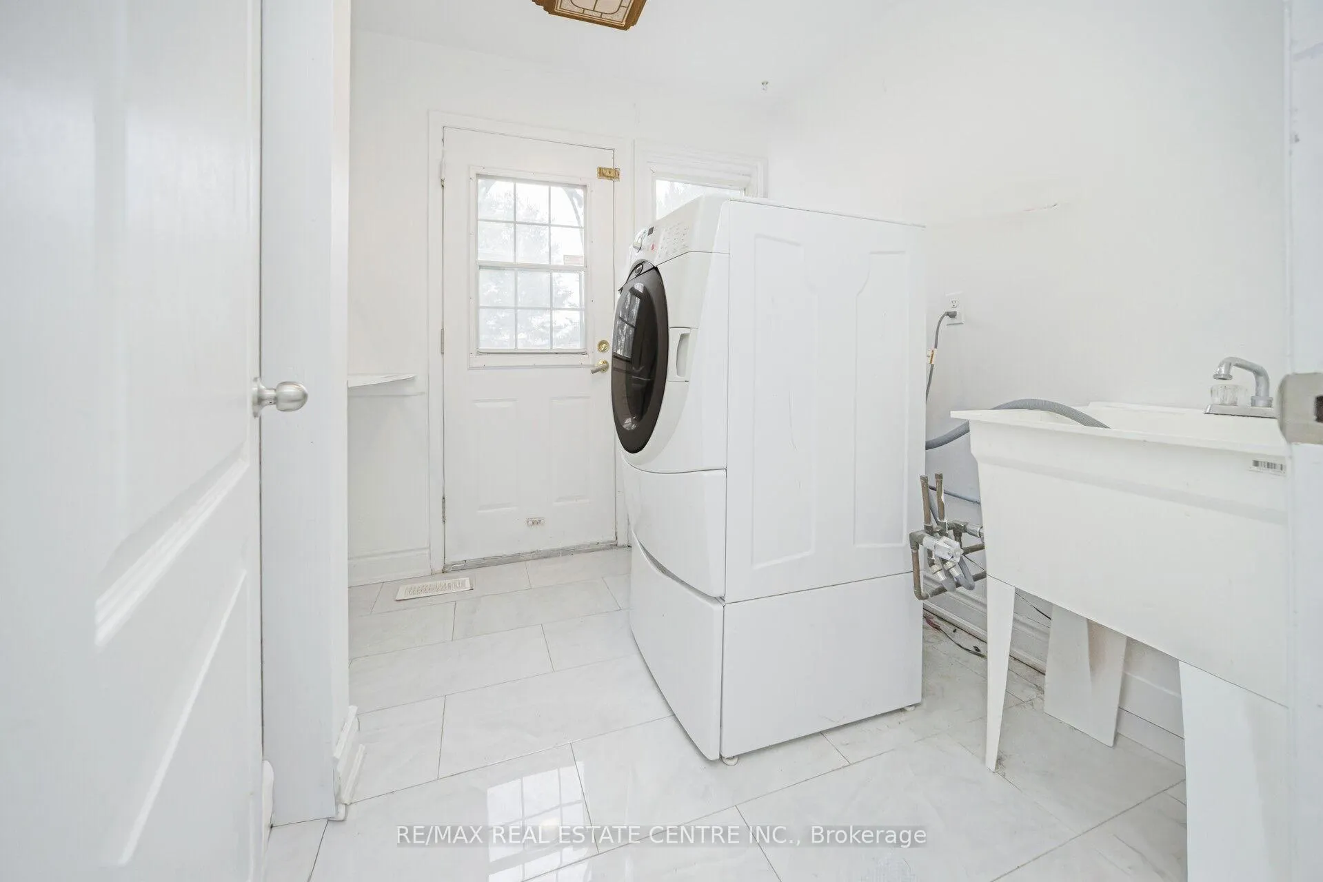 Photo 29 of 15095 Dixie Road, Caledon, Rural Caledon — HOMEH