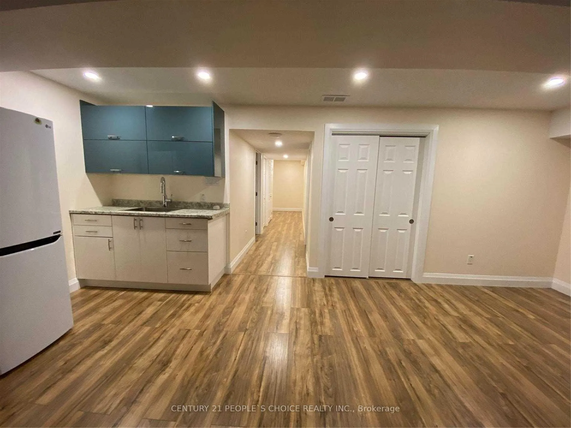 Photo 7 of 530 Isaiah Crescent, Kitchener, Larentian West — HOMEH