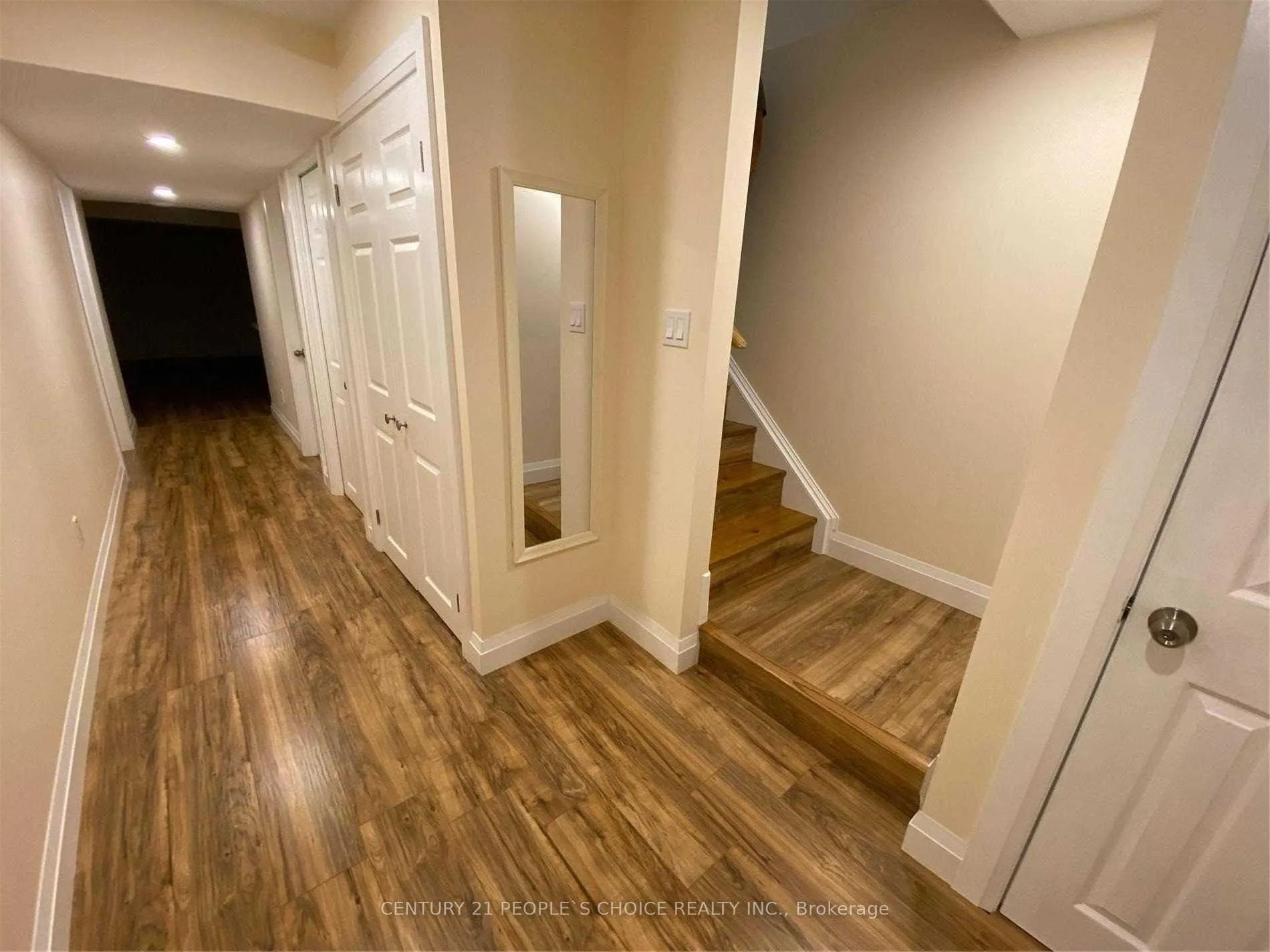 Photo 11 of 530 Isaiah Crescent, Kitchener, Larentian West — HOMEH