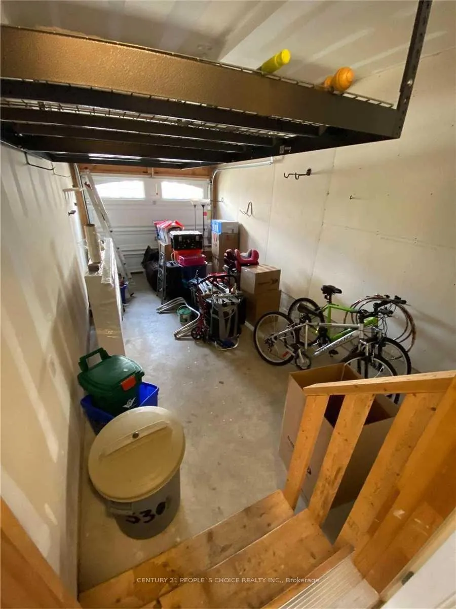 Photo 12 of 530 Isaiah Crescent, Kitchener, Larentian West — HOMEH