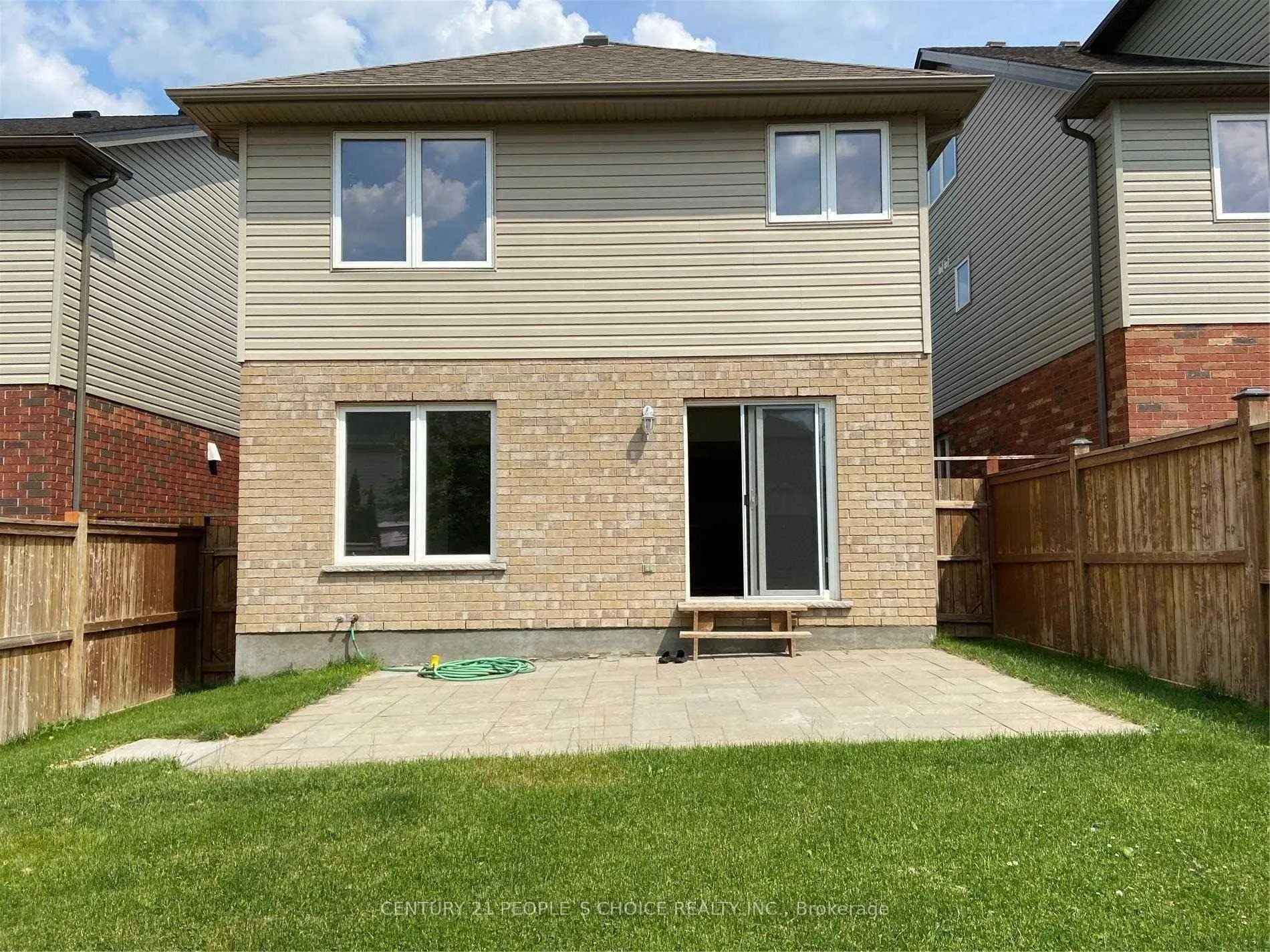 Photo 28 of 530 Isaiah Crescent, Kitchener, Larentian West — HOMEH