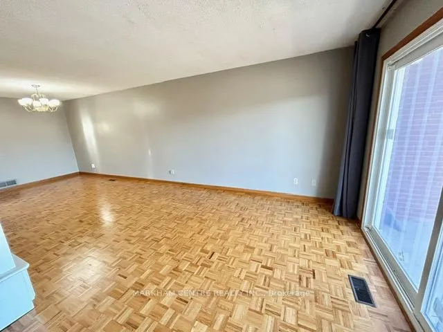 Photo 3 of 339 Glen Shields Avenue, Vaughan, Glen Shields — HOMEH