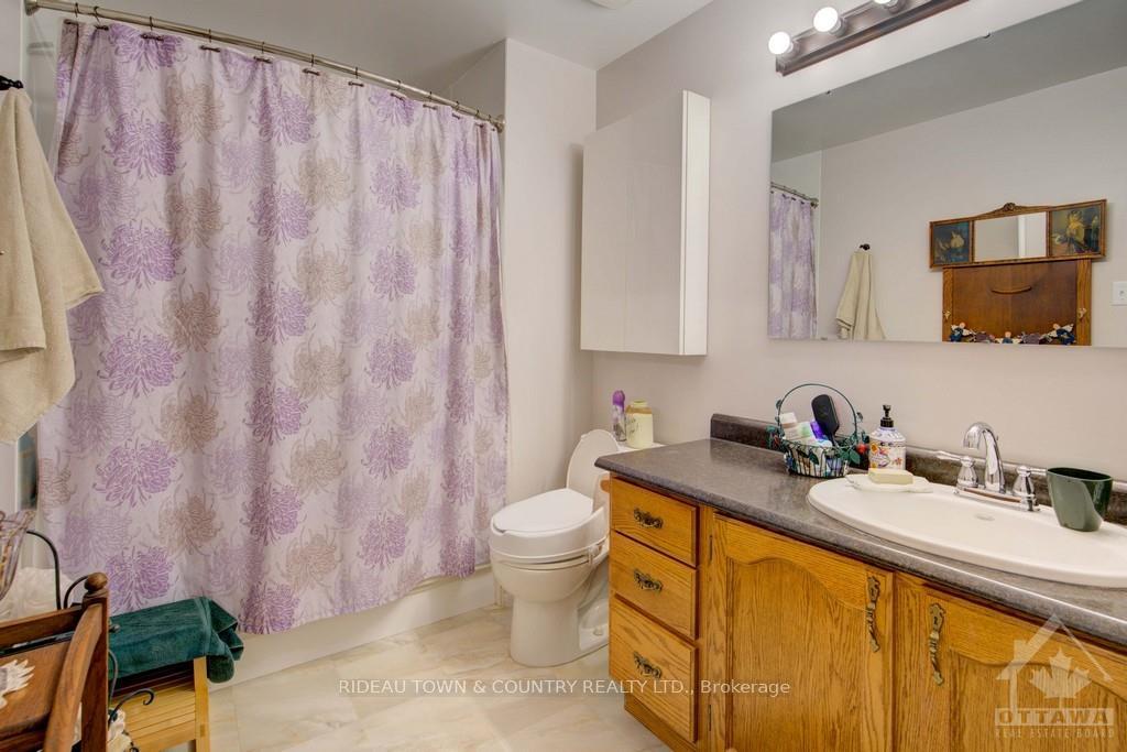 Photo 3 of 106 Archie Street, Ottawa, Constance Bay — HOMEH