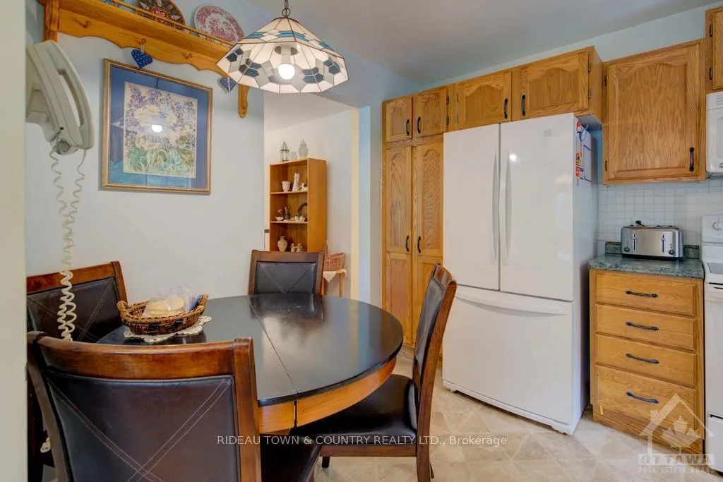 Photo 10 of 106 Archie Street, Ottawa, Constance Bay — HOMEH