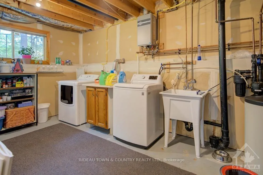 Photo 15 of 106 Archie Street, Ottawa, Constance Bay — HOMEH