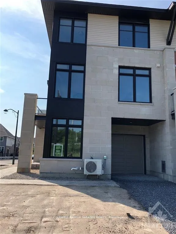 Photo 3 of 808 Cap Diamant Way, Ottawa, Camelot — HOMEH